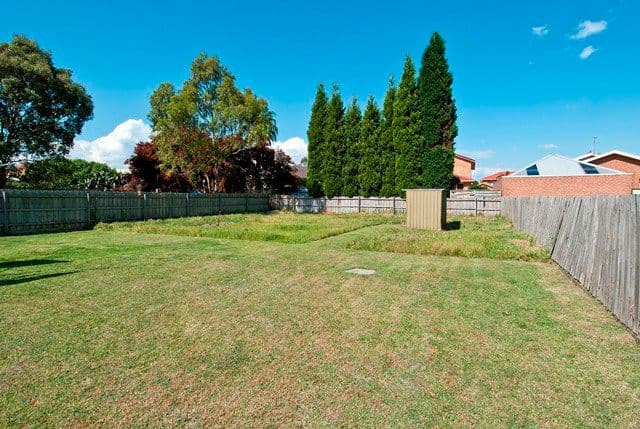 4 Ross Street, RESERVOIR VIC 3073, Reservoir - Thumbnail 4