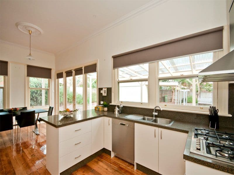11 Heathfield Rise, BOX HILL NORTH VIC 3129, Box Hill North - Thumbnail 2