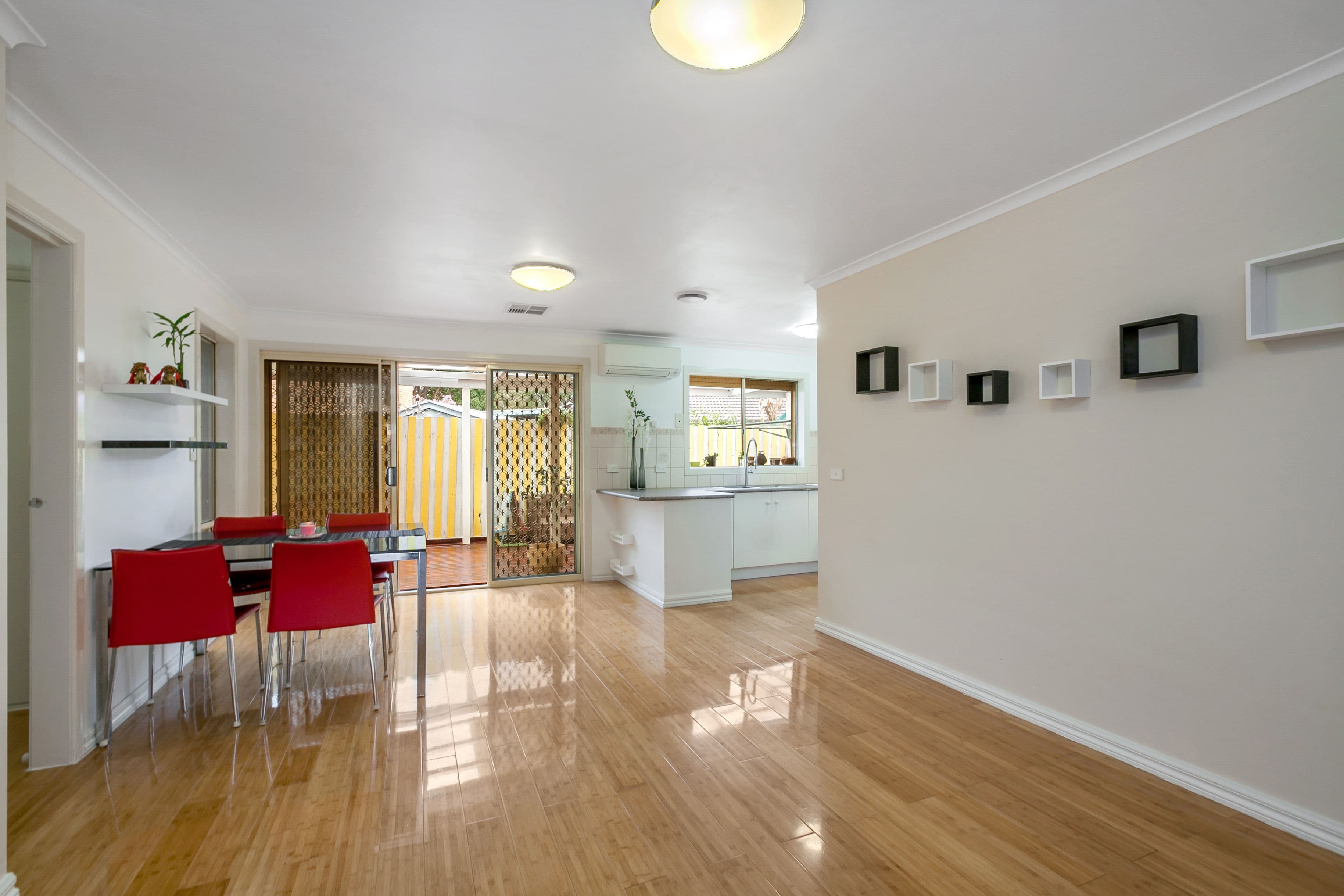 2A Crookston Road, Reservoir VIC 3073, Reservoir - Thumbnail 2