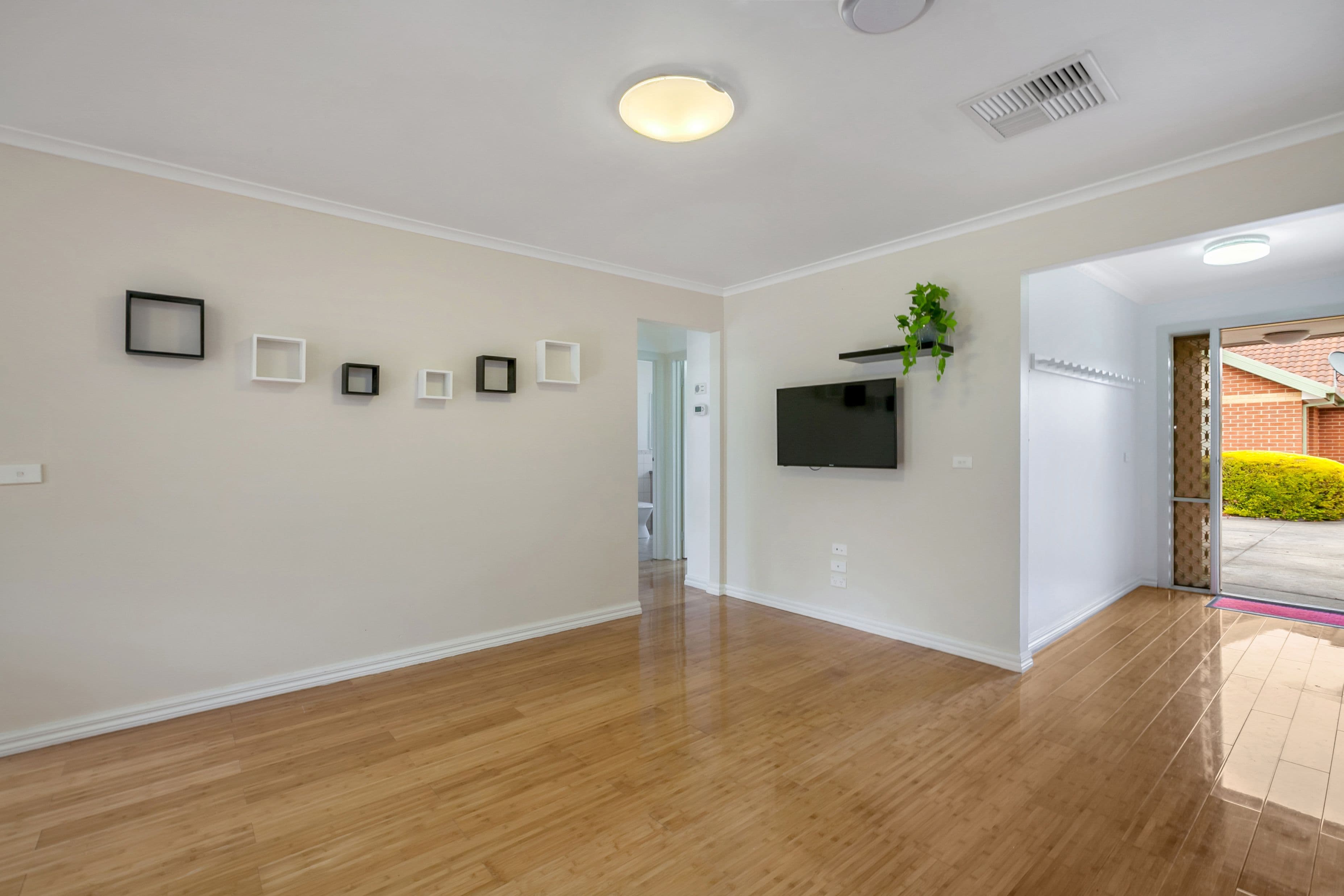 2A Crookston Road, Reservoir VIC 3073, Reservoir - Thumbnail 6