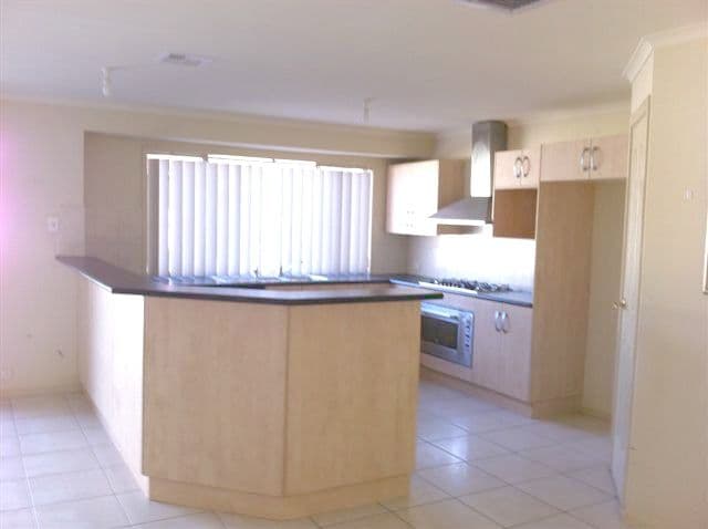 17 Fradd Court, ANGLE VALE SA 5117, Angle Vale - Thumbnail 2