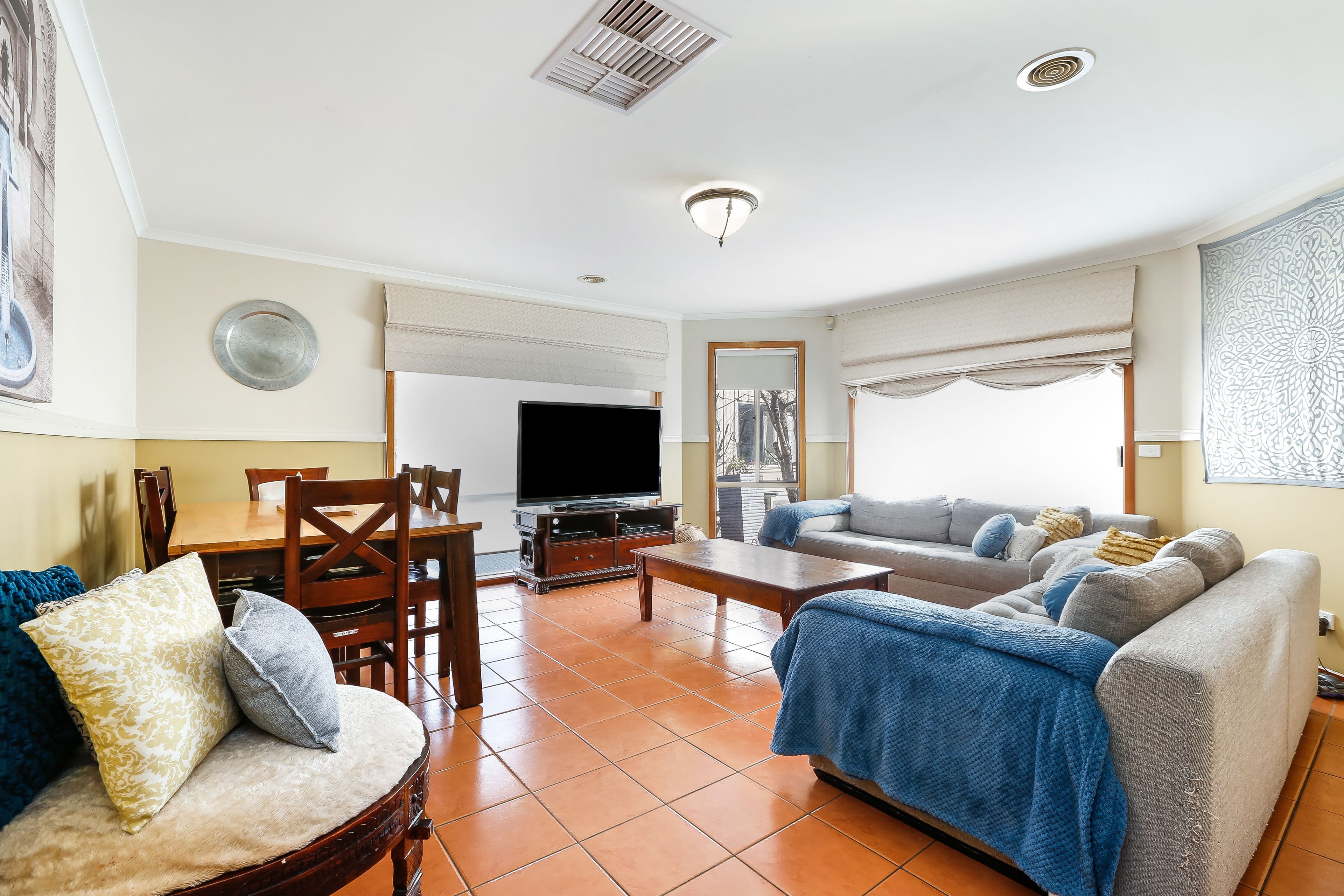 11D Rokewood Crescent, Meadow Heights VIC 3048, Meadow Heights - Thumbnail 3