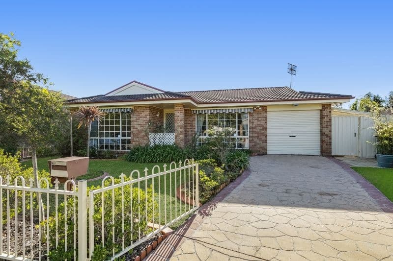 25 Castlereagh Crescent, Bateau Bay - Image 1