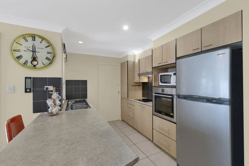 25 Castlereagh Crescent, Bateau Bay - Thumbnail 3