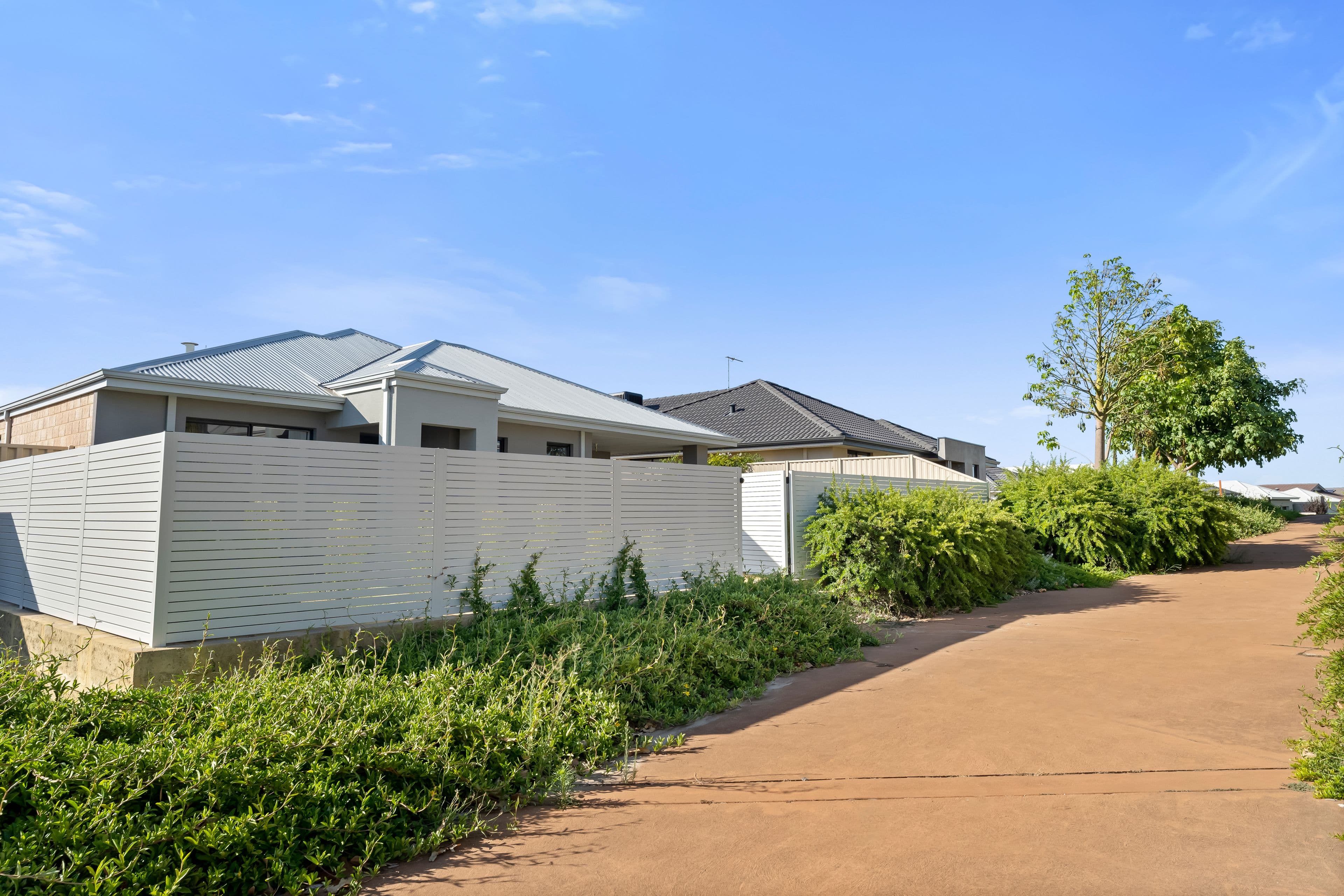 16 Hillsborough Avenue, Baldivis WA 6171, Baldivis - Thumbnail 2