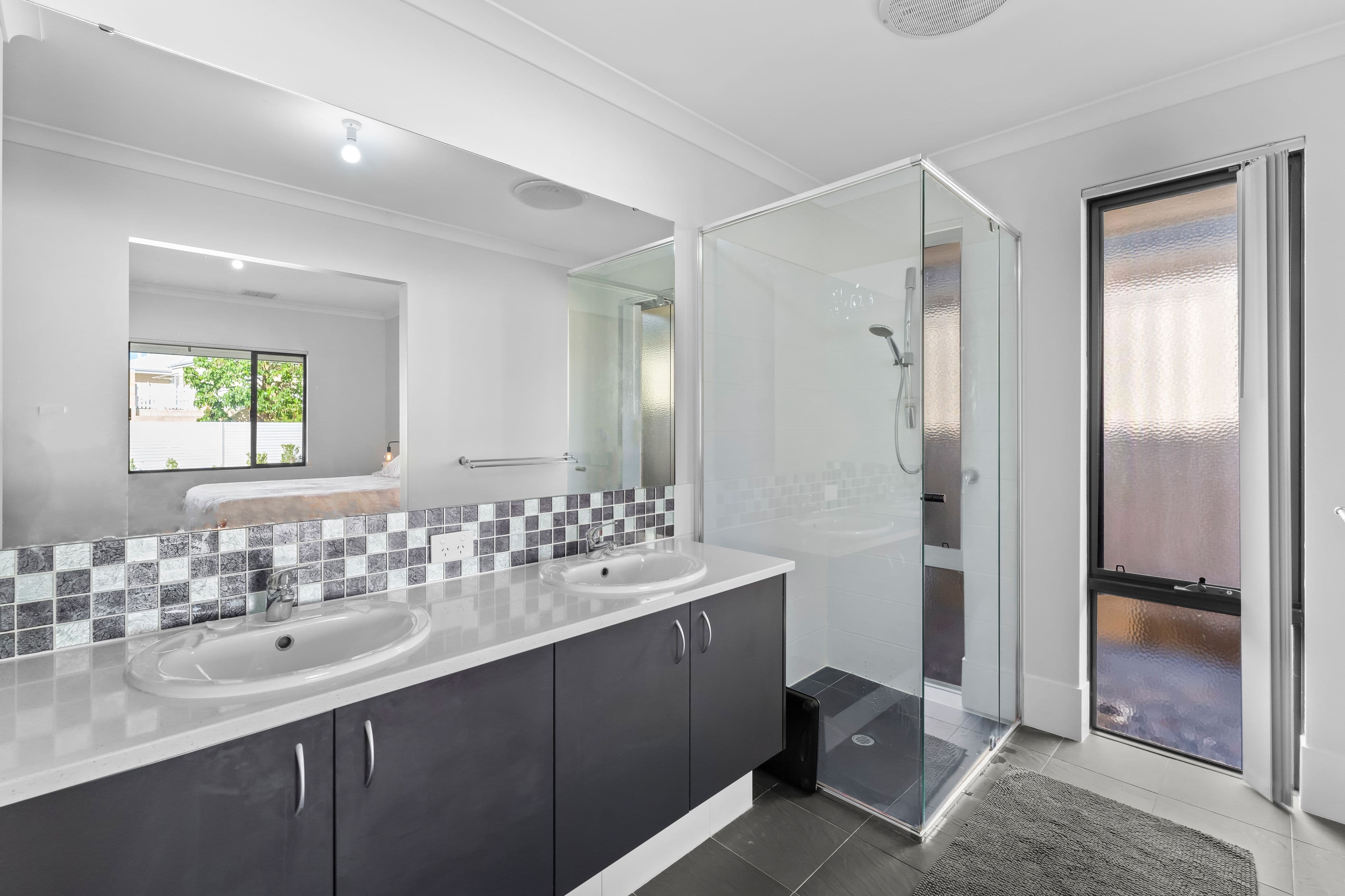 16 Hillsborough Avenue, Baldivis WA 6171, Baldivis - Thumbnail 8
