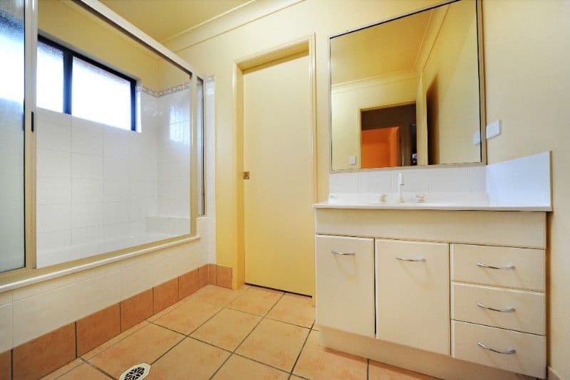 16 Wahoo Court, JUBILEE POCKET QLD 4802, Jubilee Pocket - Thumbnail 6