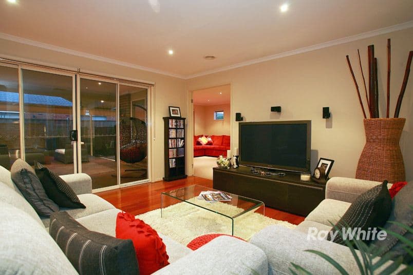 8 Dulwich Lane, CRANBOURNE NORTH VIC 3977, Cranbourne North - Thumbnail 4
