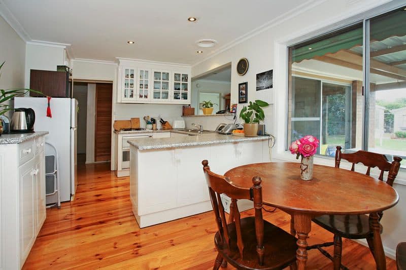 22 Amoore Avenue, HIGHTON VIC 3216, Highton - Thumbnail 4
