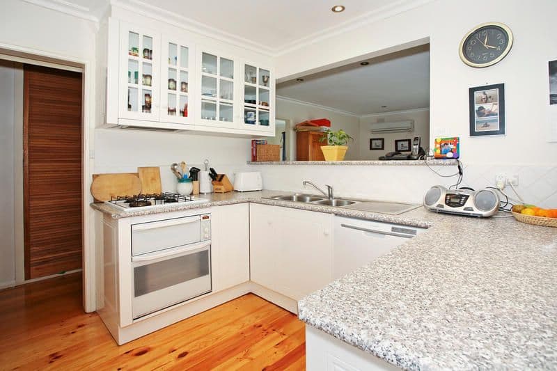 22 Amoore Avenue, HIGHTON VIC 3216, Highton - Thumbnail 5