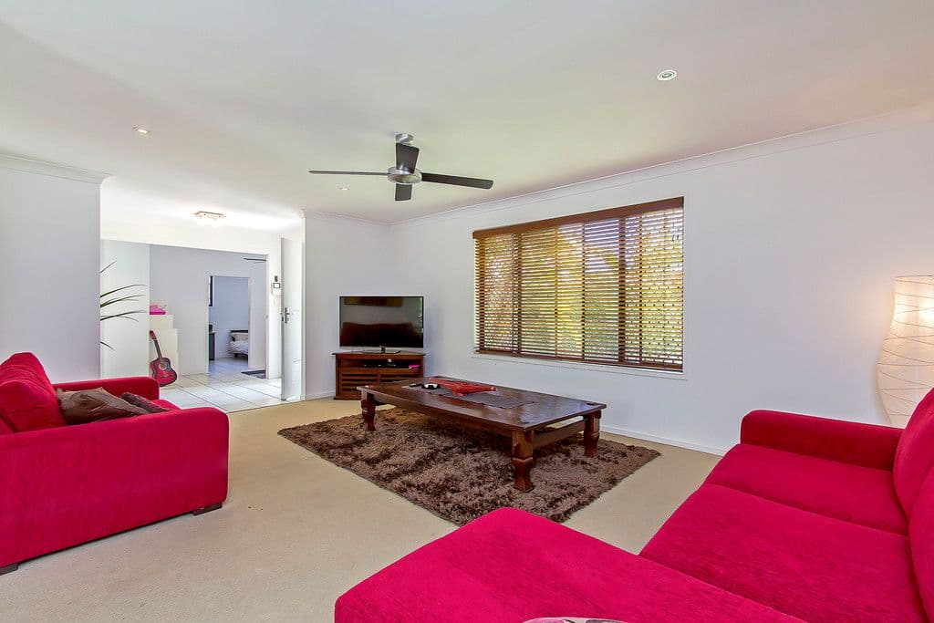18 Kinglet Street, BURLEIGH WATERS QLD 4220, Burleigh Waters - Thumbnail 6