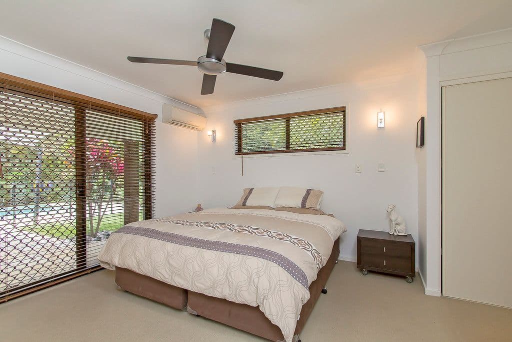 18 Kinglet Street, BURLEIGH WATERS QLD 4220, Burleigh Waters - Thumbnail 7