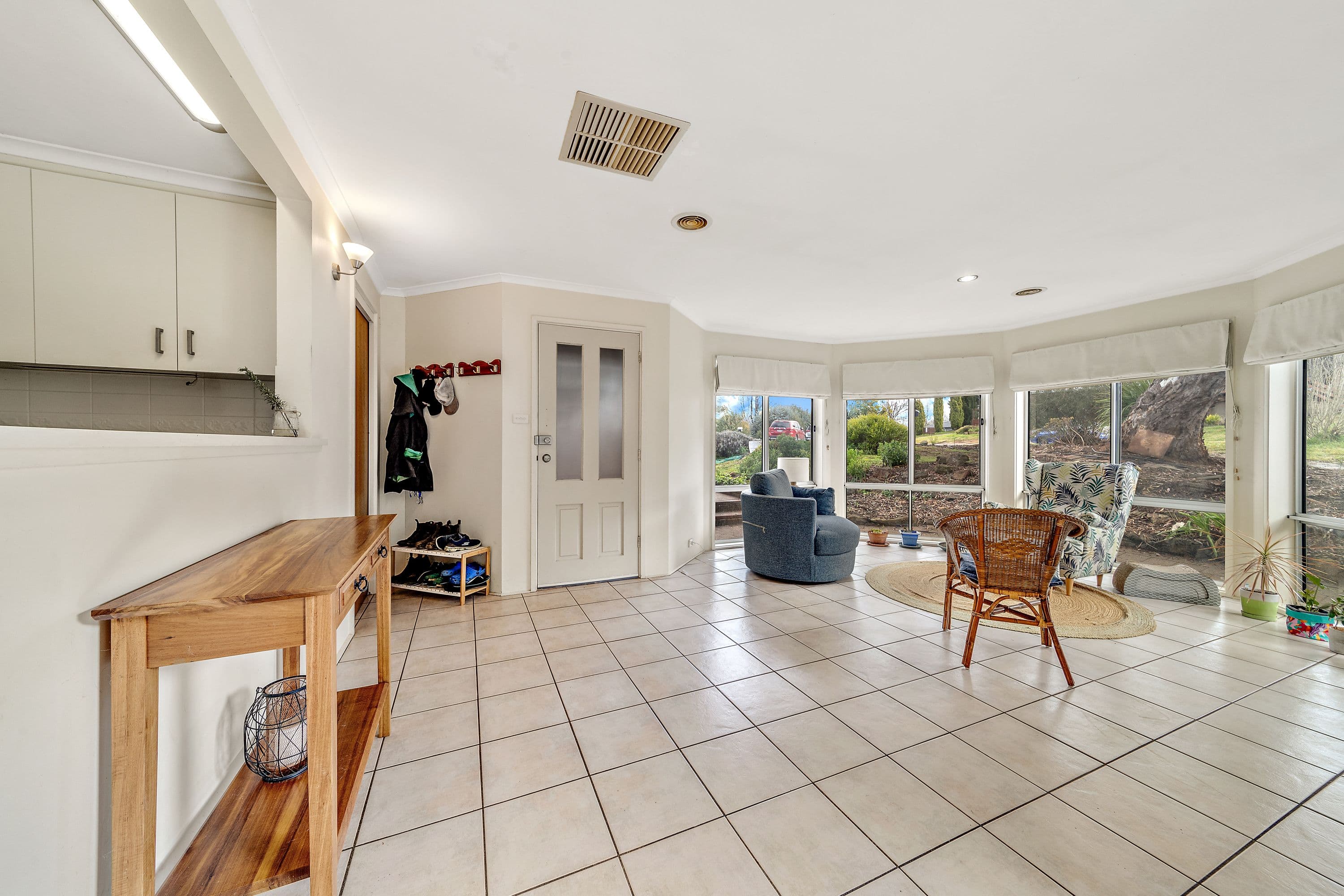 8 Aaron Place, Macgregor ACT 2615, Macgregor - Thumbnail 7