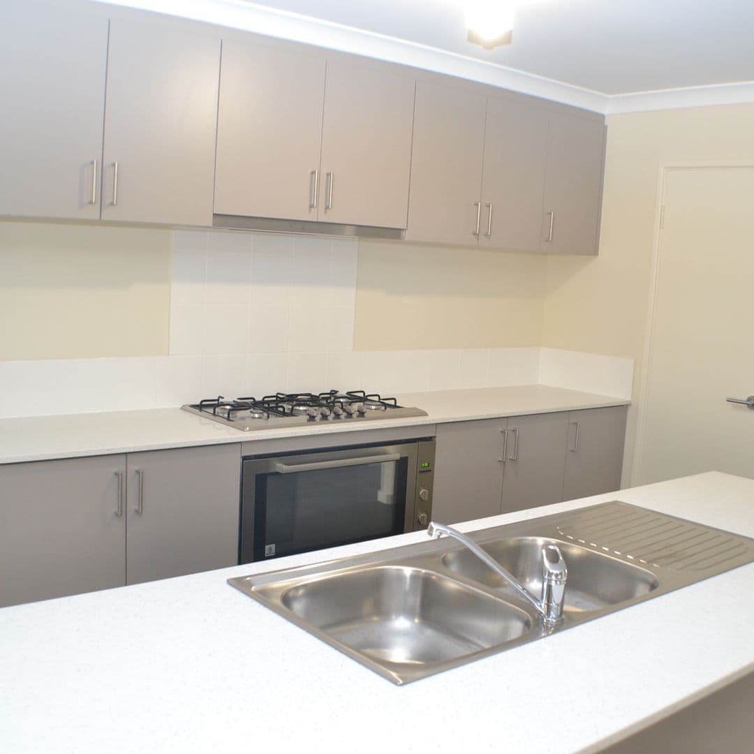 19 Blackstock Street, Hammond Park WA 6164, Hammond Park - Thumbnail 3