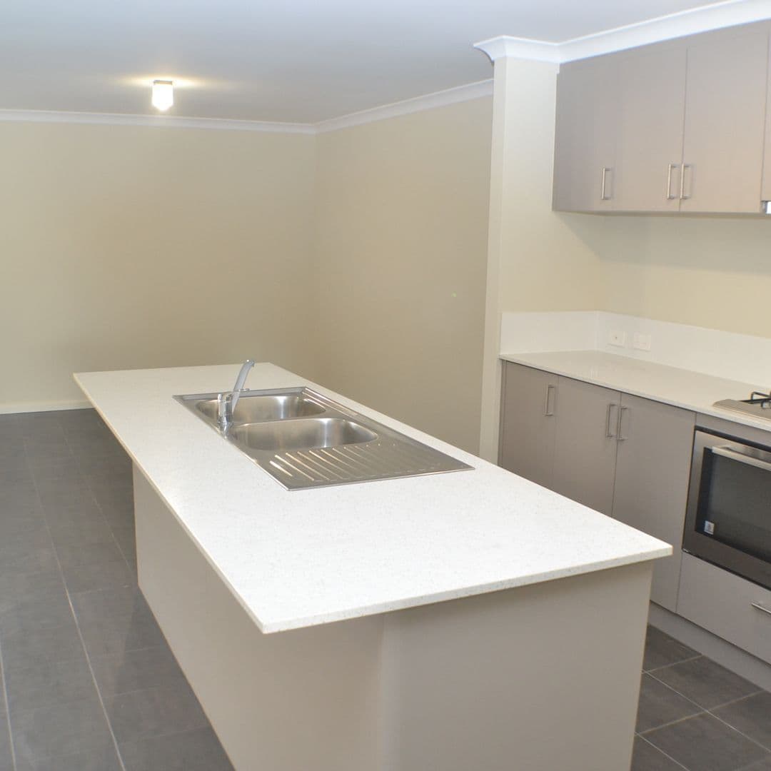 19 Blackstock Street, Hammond Park WA 6164, Hammond Park - Thumbnail 5