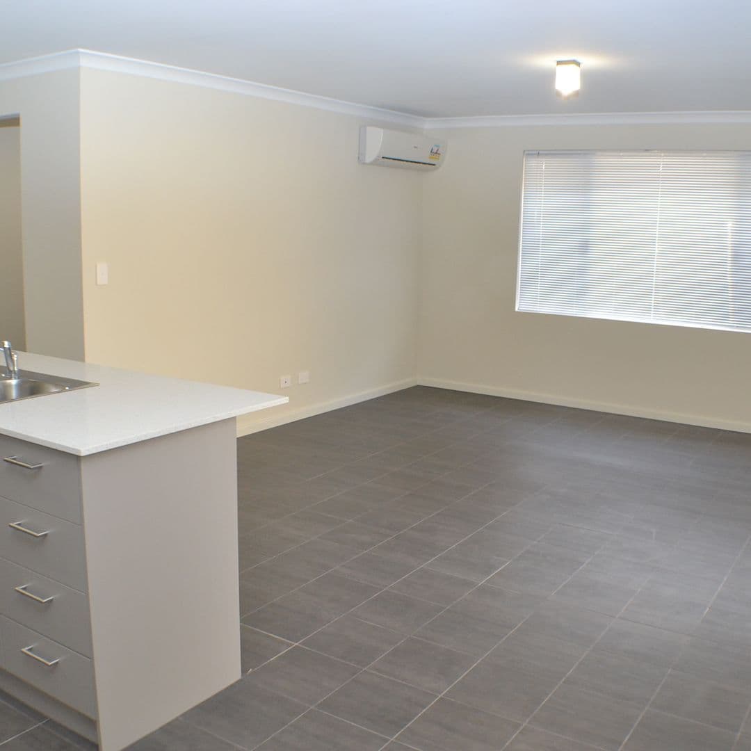 19 Blackstock Street, Hammond Park WA 6164, Hammond Park - Thumbnail 6