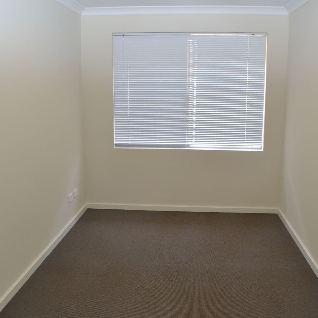 19 Blackstock Street, Hammond Park WA 6164, Hammond Park - Thumbnail 8