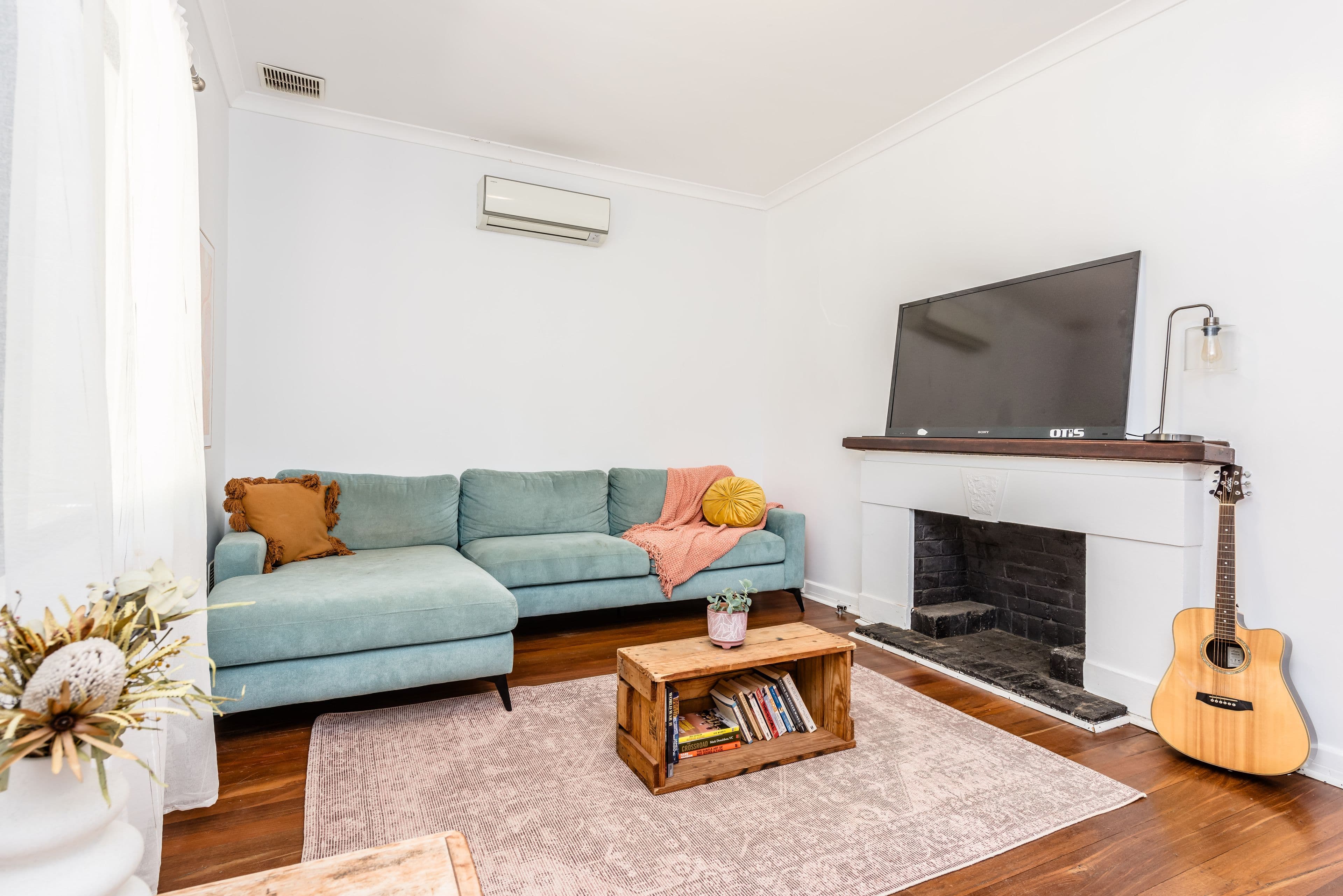 98 Gertrude Street, Geraldton WA 6530, Geraldton - Thumbnail 2