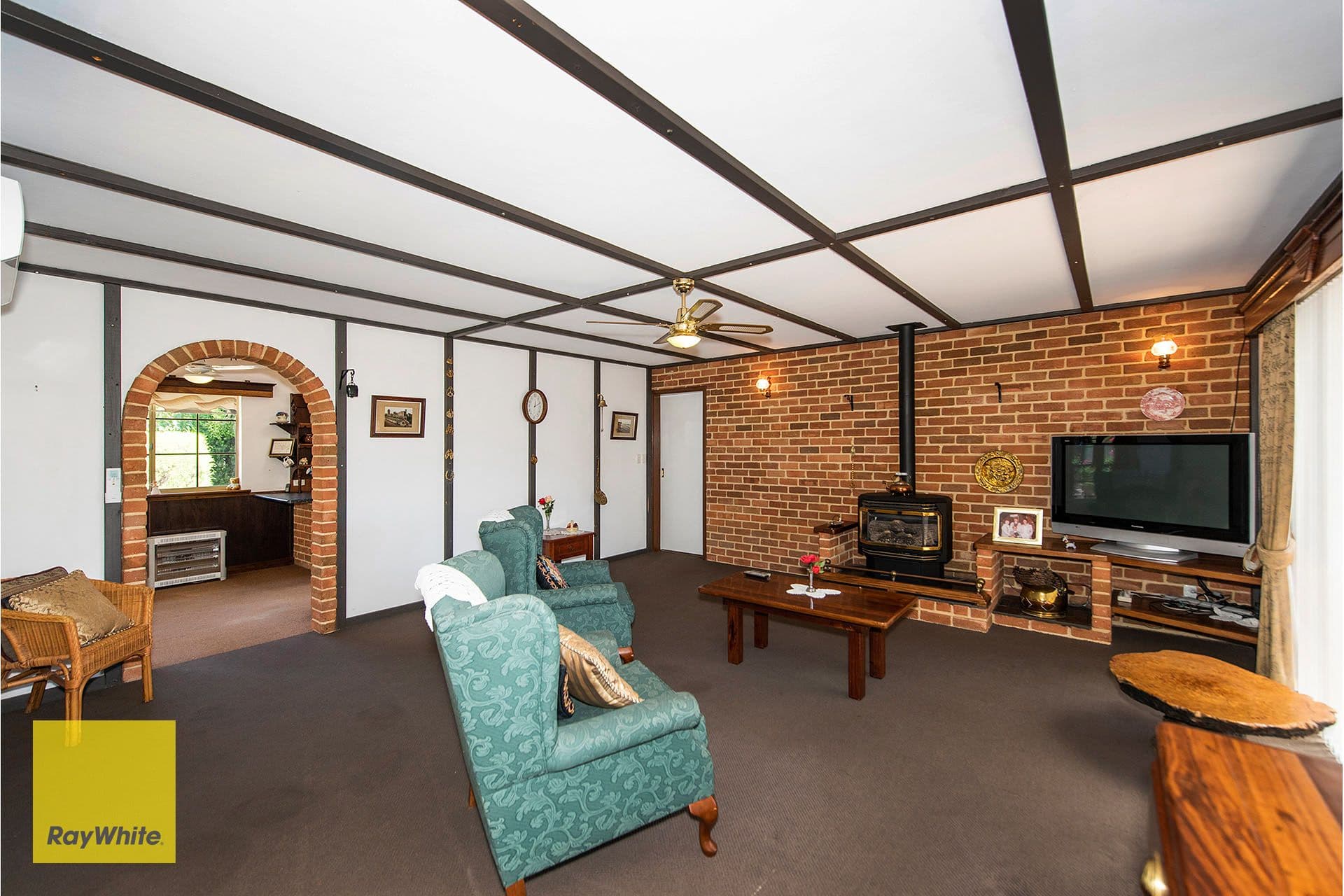 5 White Road, Kalamunda WA 6076, Kalamunda - Thumbnail 4