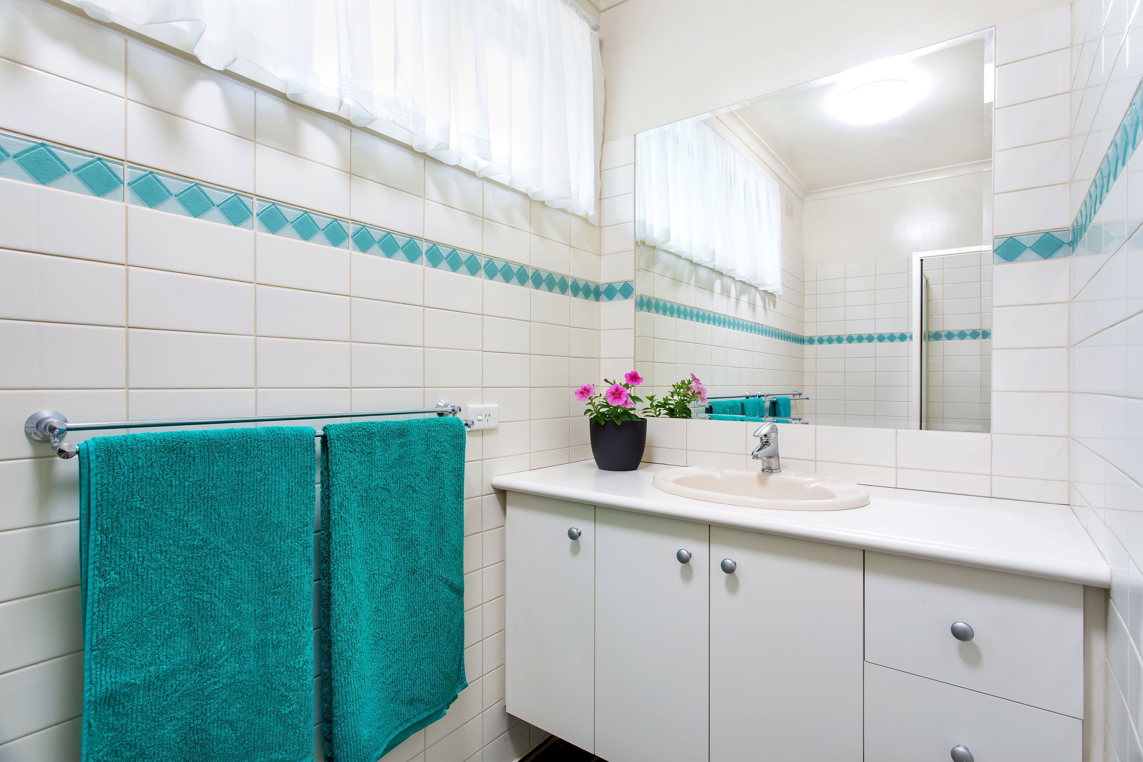 10 Lorraine Drive, Briar Hill VIC 3088, Briar Hill - Thumbnail 8
