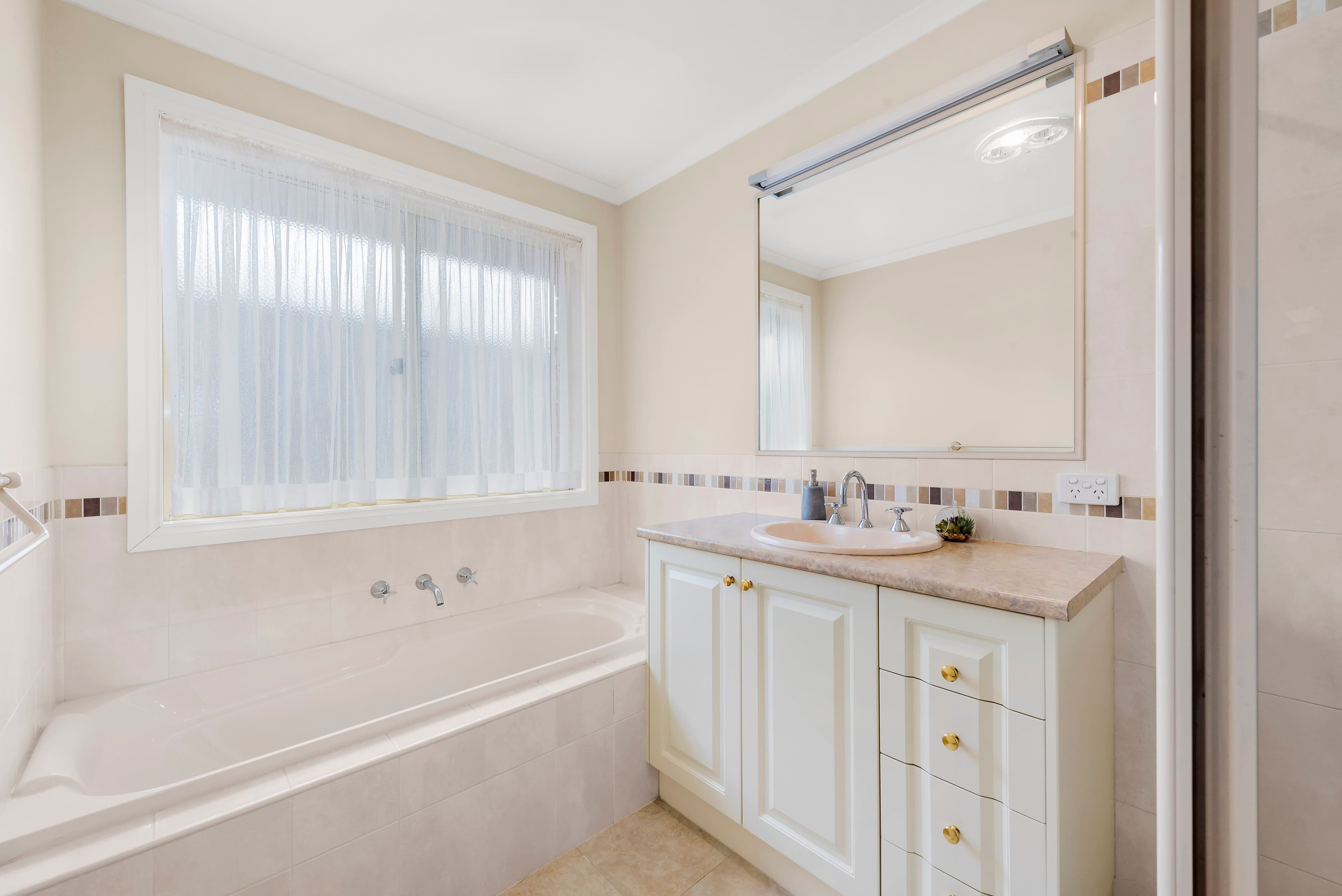 8 Hume Drive, Lysterfield VIC 3156, Lysterfield - Thumbnail 7