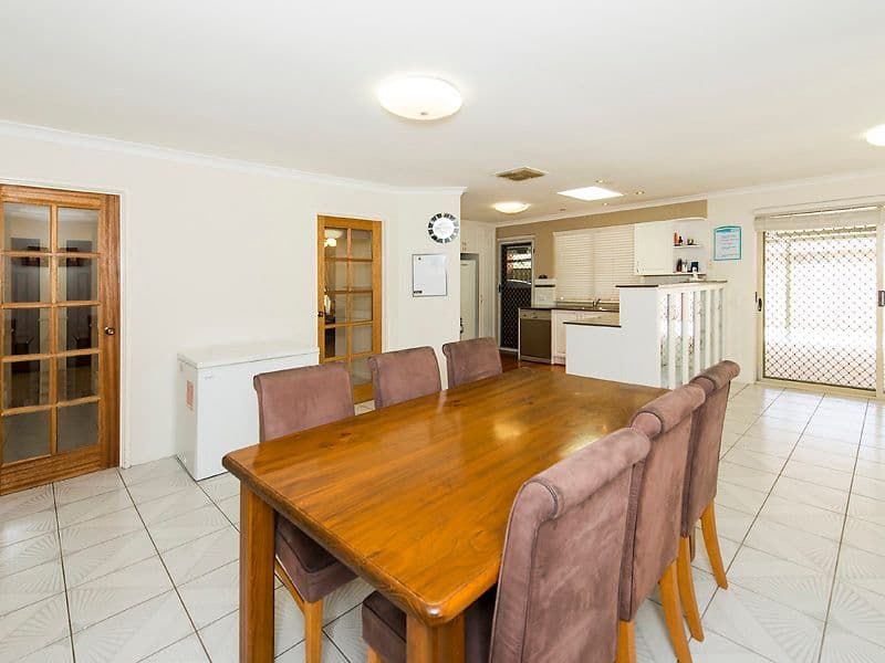 6 Exmouth Place, Thornlie WA 6108, Thornlie - Thumbnail 2