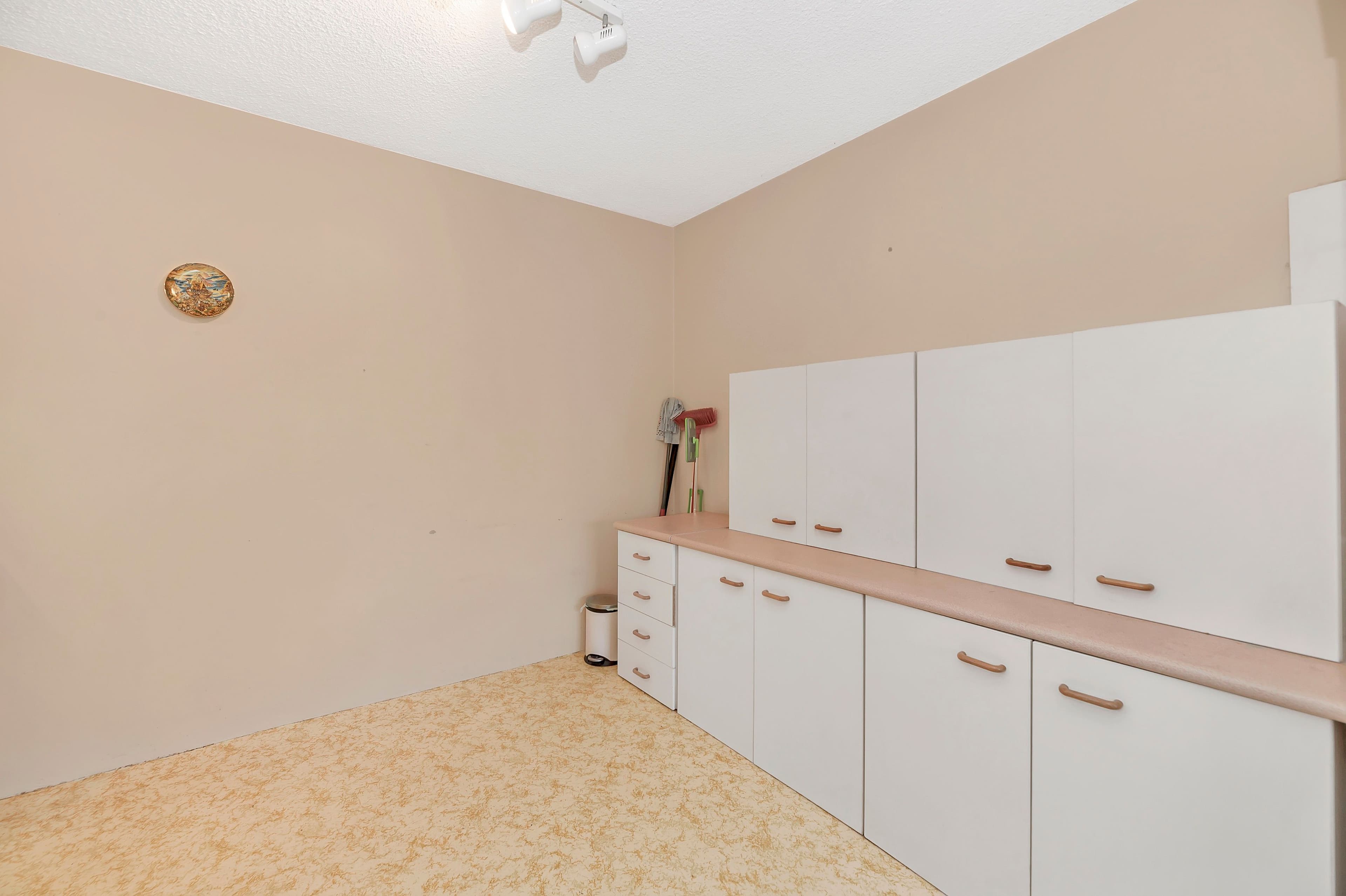 11 McKeahnie Street, Queanbeyan NSW 2620, Queanbeyan - Thumbnail 8