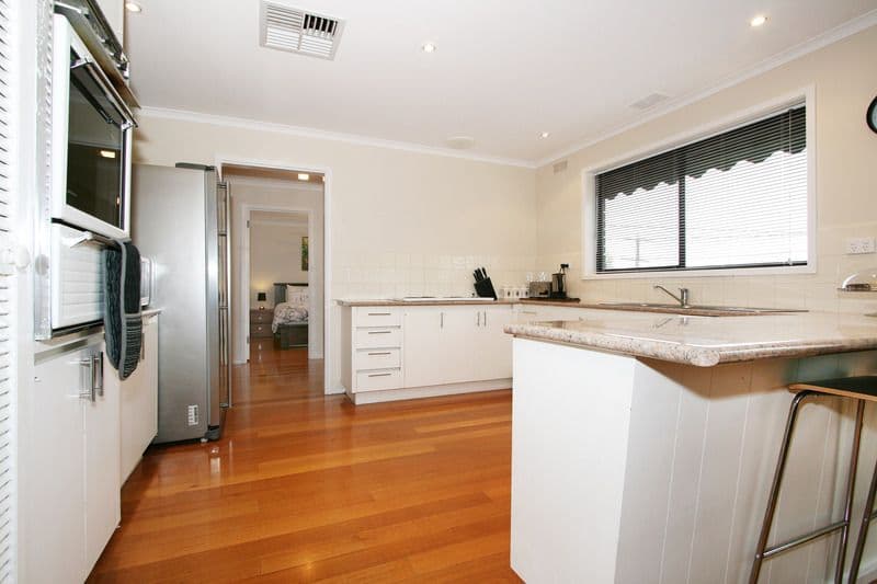 8 Campus Gate, CHIRNSIDE PARK VIC 3116, Chirnside Park - Thumbnail 4