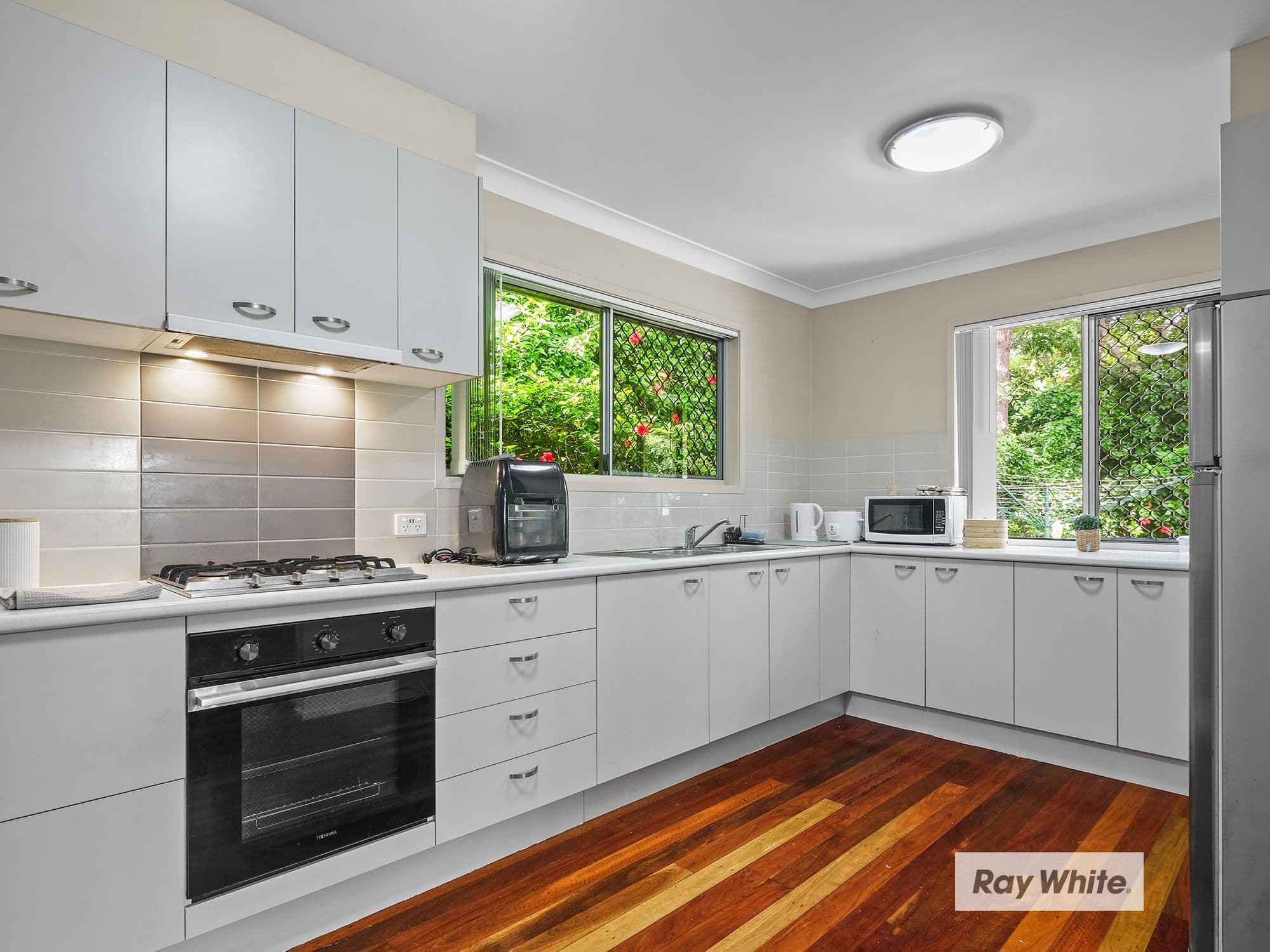 16 Dorricott Crescent, Goodna QLD 4300, Goodna - Thumbnail 4