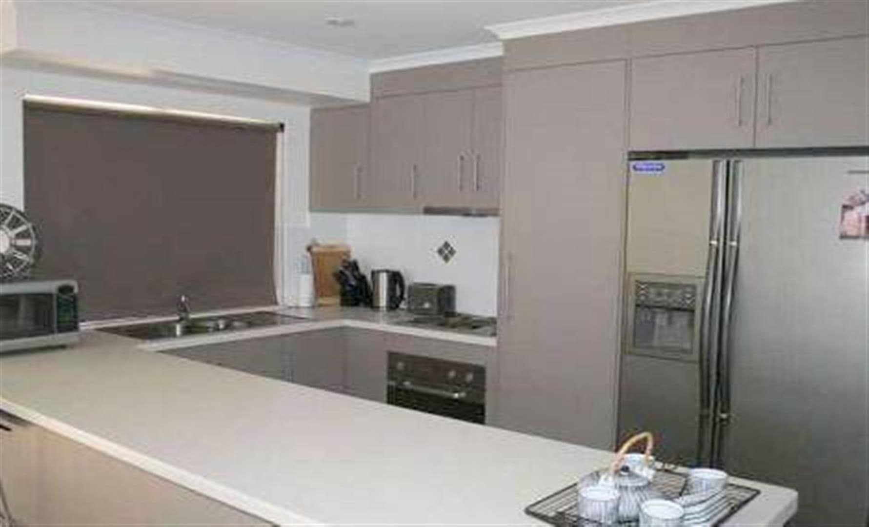 47 Gavin Street, BUNDABERG NORTH QLD 4670, Bundaberg North - Thumbnail 2