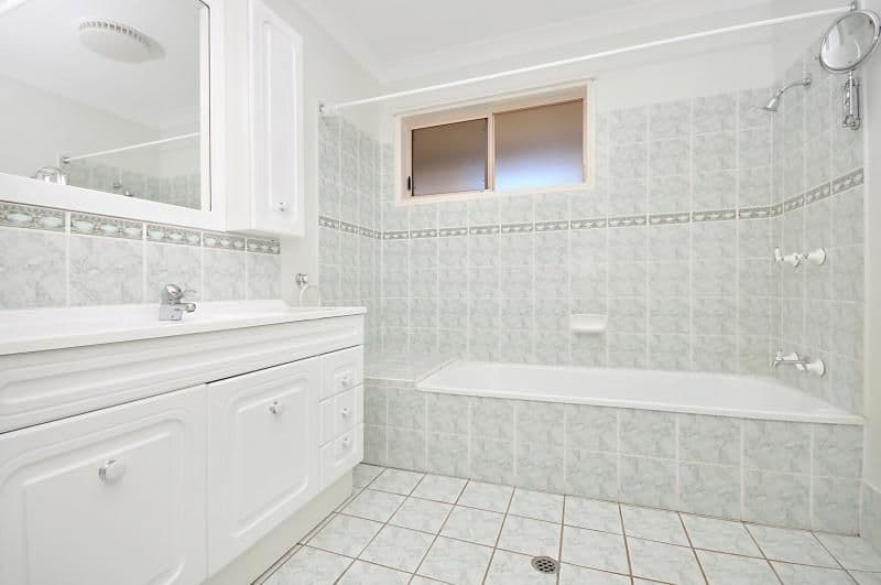 37 Endeavour Road, BLUEWATER QLD 4818, Bluewater Park - Thumbnail 4