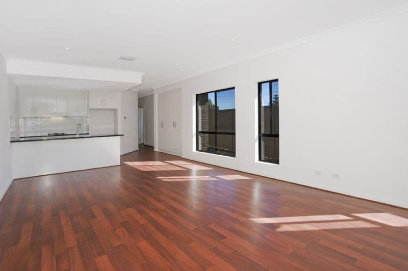 11 Kambea Crescent, Viewbank, Viewbank - Thumbnail 3