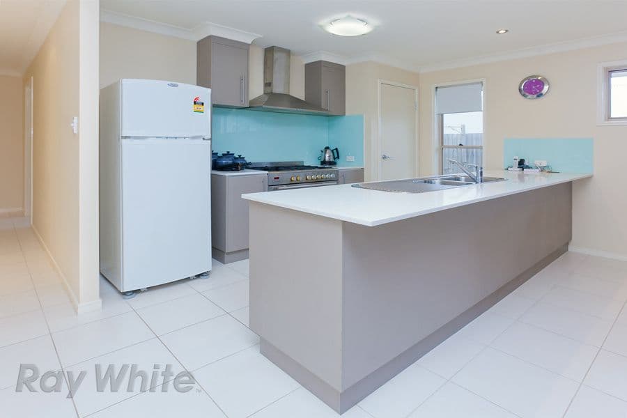 1 Coolibah Close, SPRINGFIELD LAKES QLD 4300, Springfield Lakes - Thumbnail 3