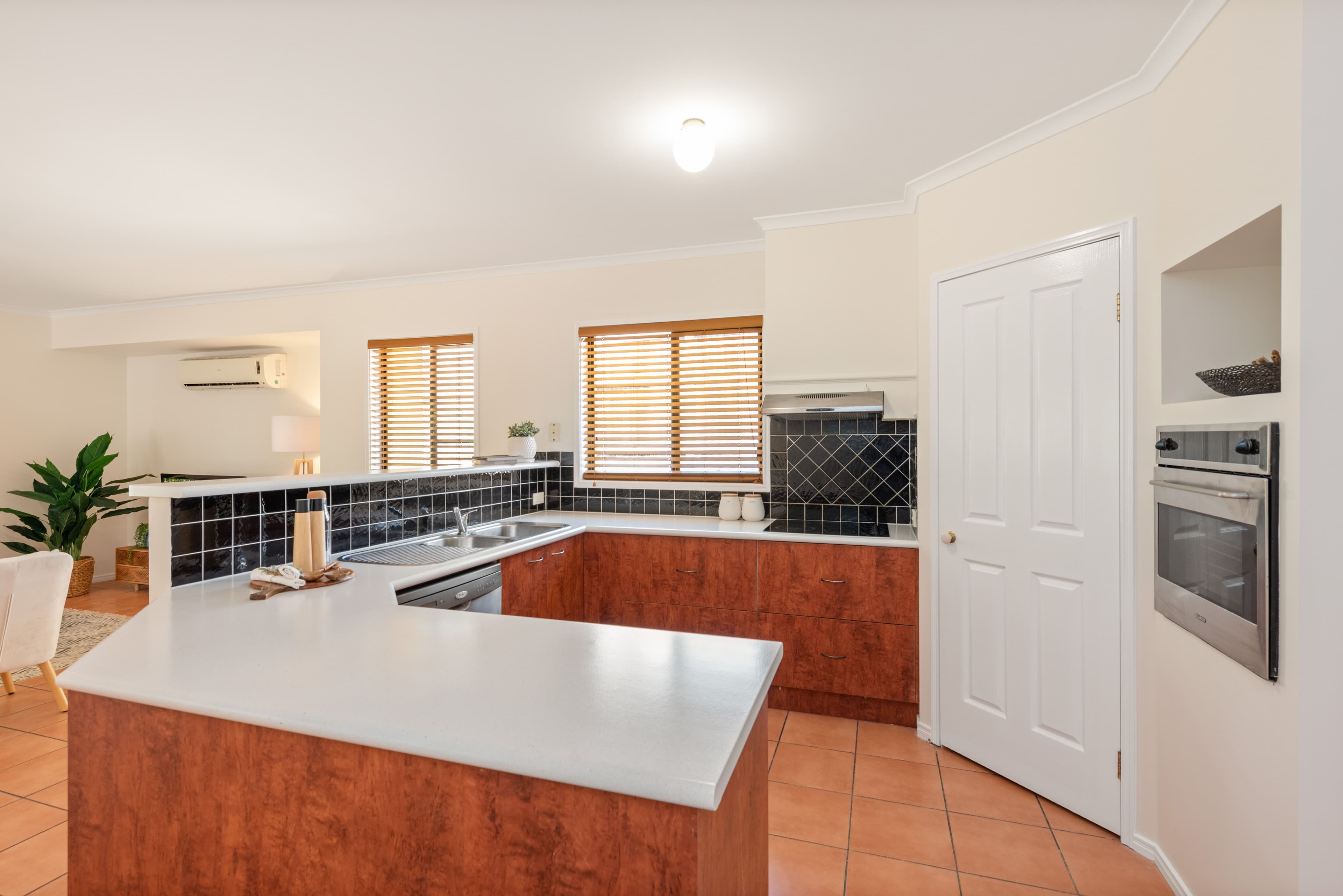 36 Rothschild Street, Eatons Hill QLD 4037, Eatons Hill - Thumbnail 4