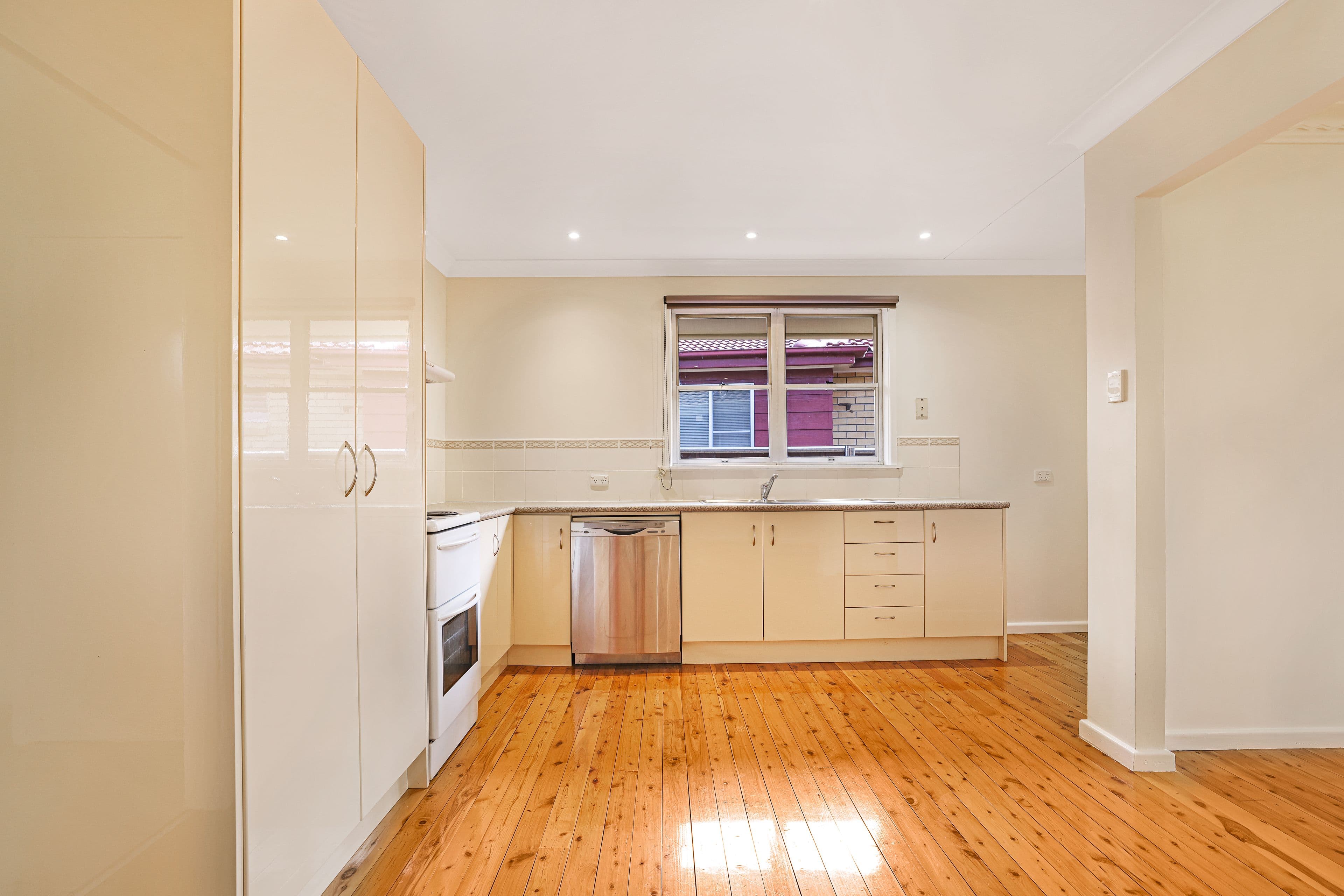 16 Kurrawan Street, Tamworth NSW 2340, South Tamworth - Thumbnail 8