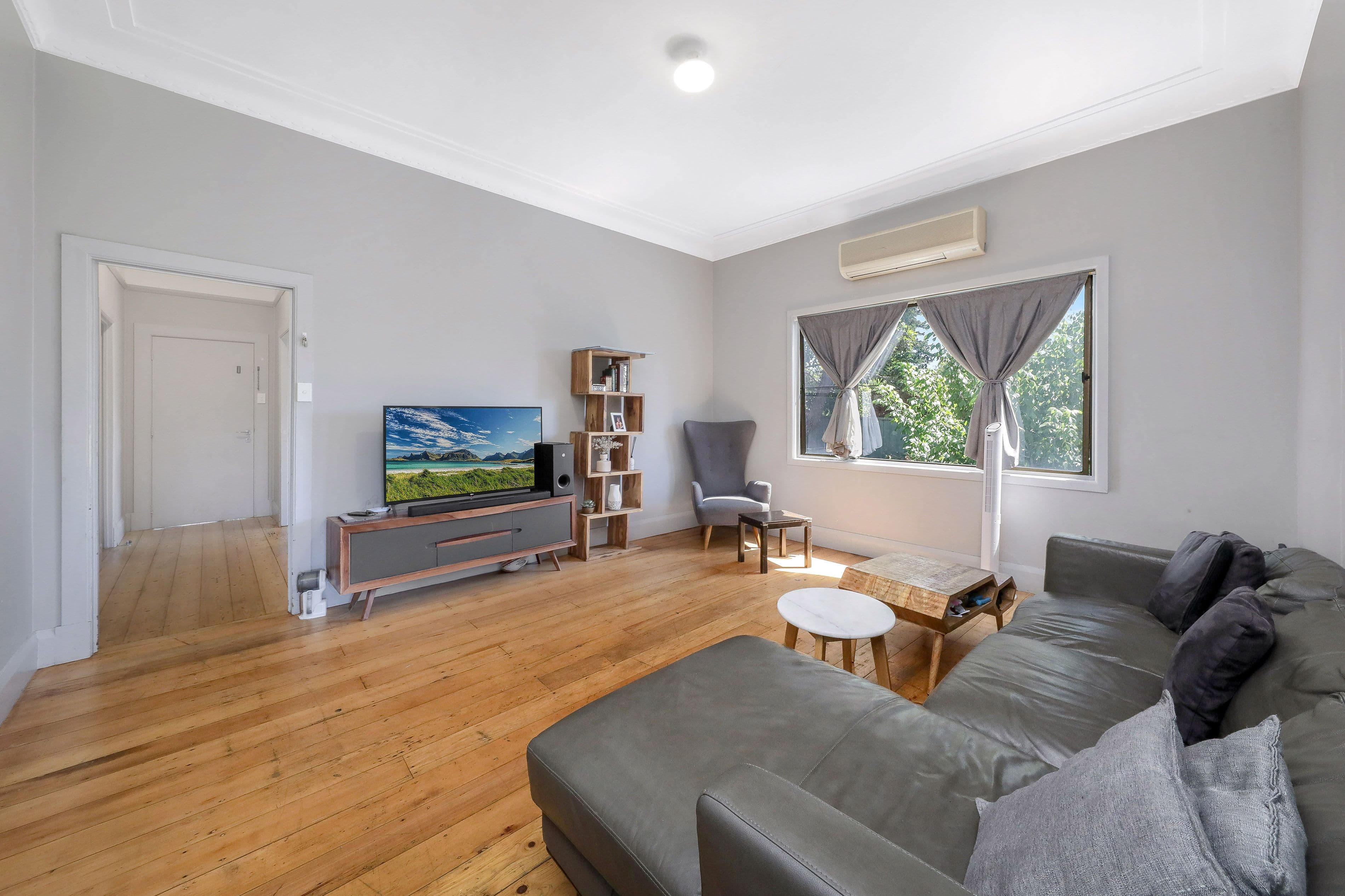 215 Noble Avenue, Greenacre NSW 2190, Greenacre - Thumbnail 4