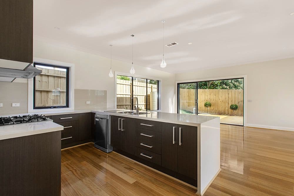18 Ascot Street, DONCASTER EAST VIC 3109, Doncaster East - Thumbnail 2