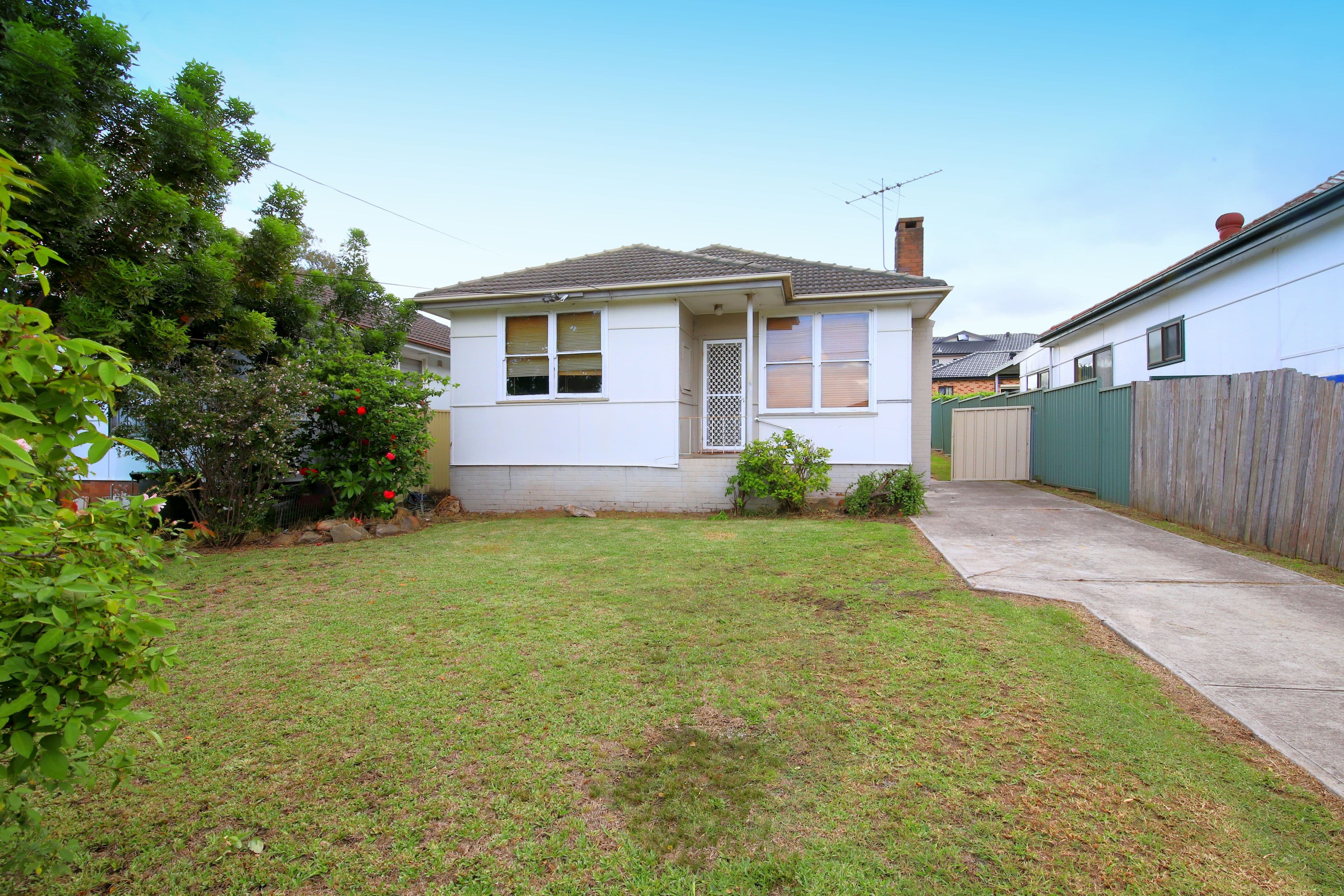 276 Noble Avenue, Greenacre NSW 2190, Greenacre - Image 1