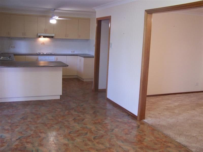 14 Eumung Street, DUBBO NSW 2830, Dubbo - Thumbnail 2