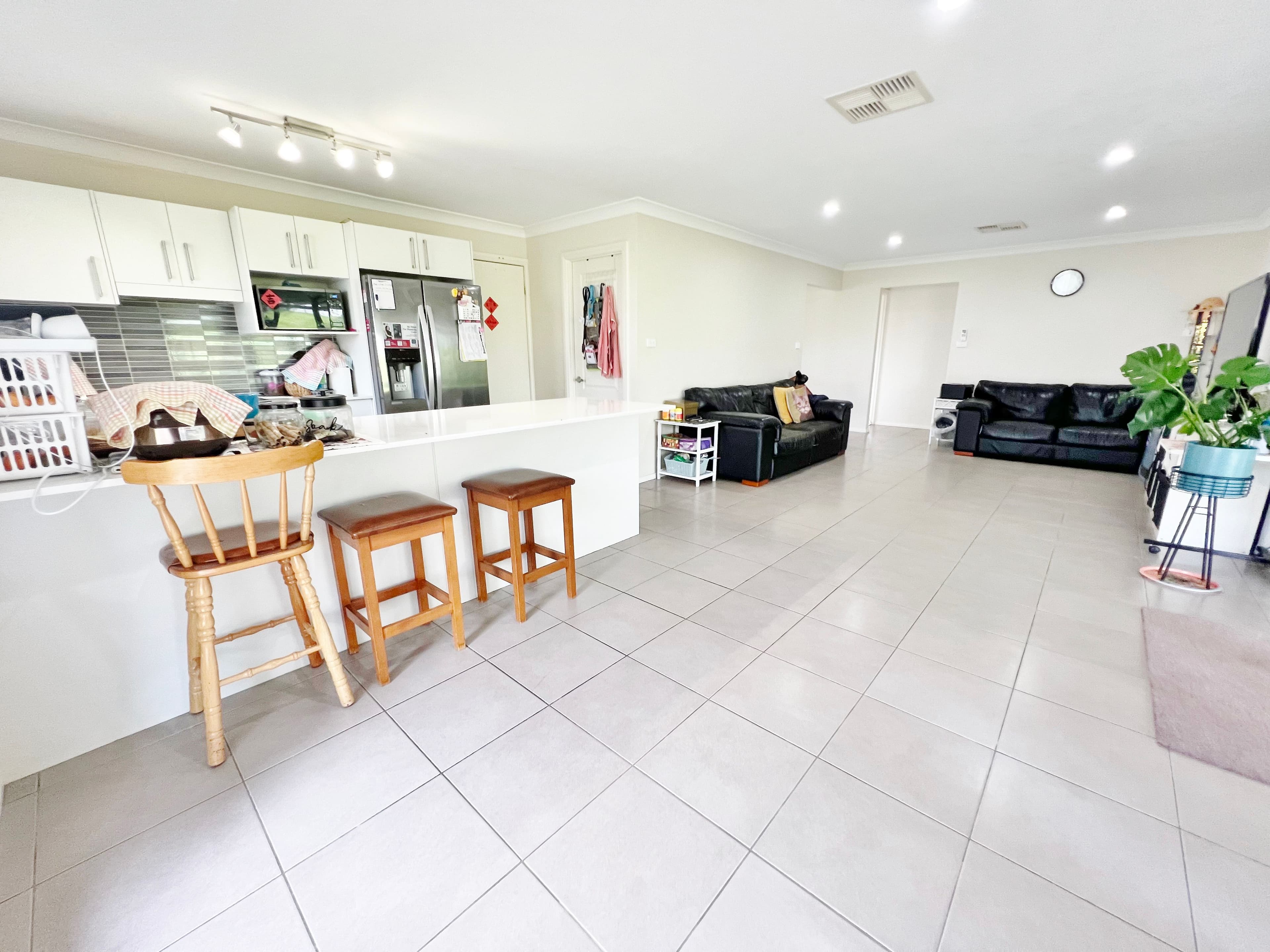 8 Henry Place, Young NSW 2594, Young - Thumbnail 5