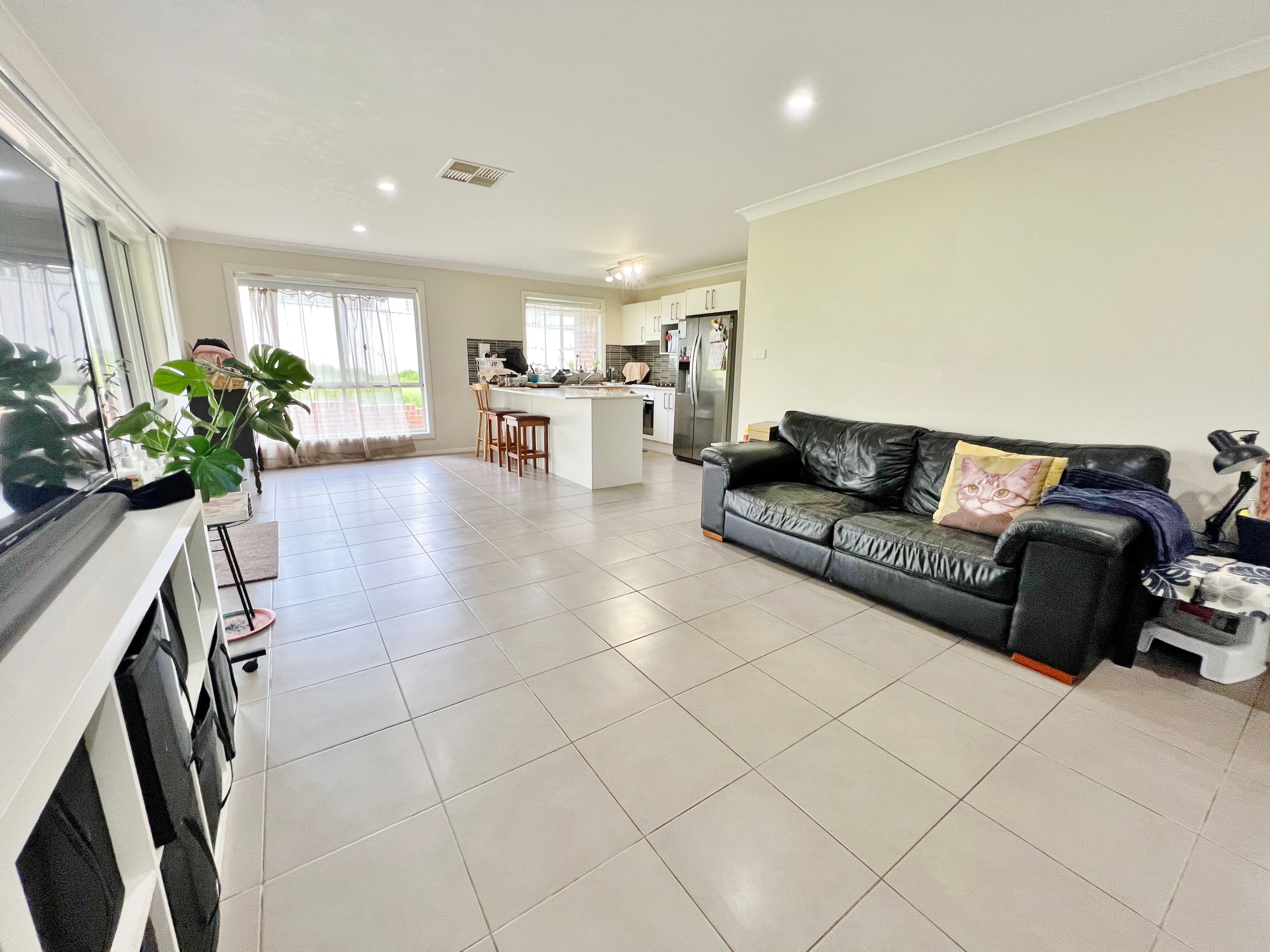 8 Henry Place, Young NSW 2594, Young - Thumbnail 6