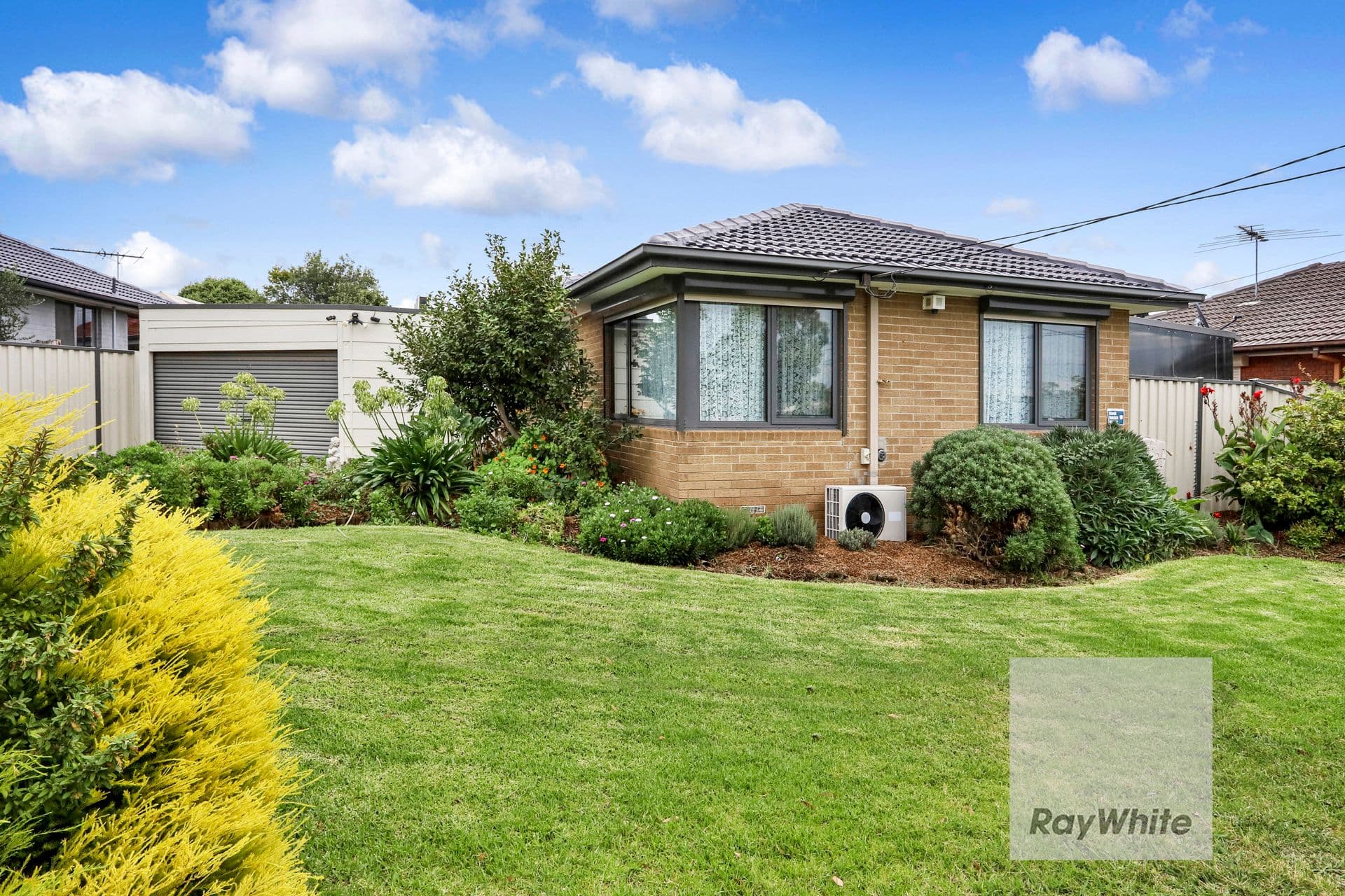 4 Duggan Place, Gladstone Park VIC 3043, Gladstone Park - Image 1