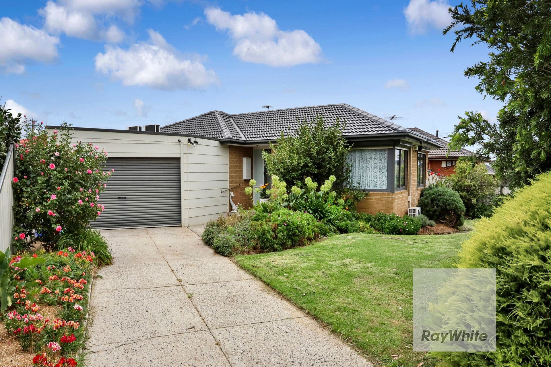 4 Duggan Place, Gladstone Park VIC 3043, Gladstone Park - Thumbnail 2