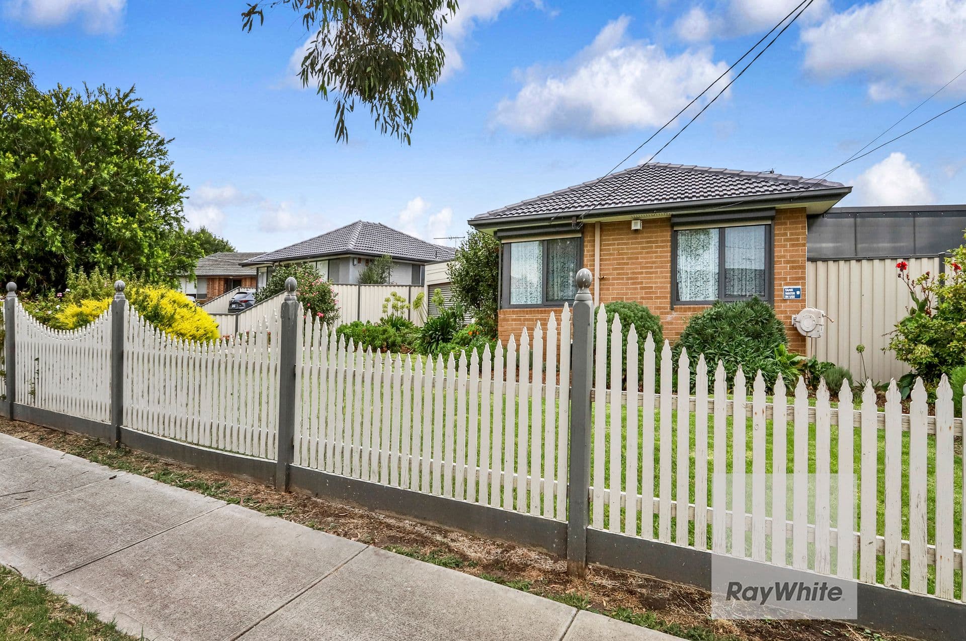 4 Duggan Place, Gladstone Park VIC 3043, Gladstone Park - Thumbnail 3
