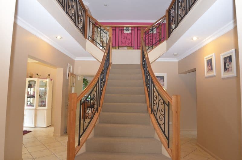 1 Parnham Court, ARUNDEL QLD 4214, Arundel - Thumbnail 6