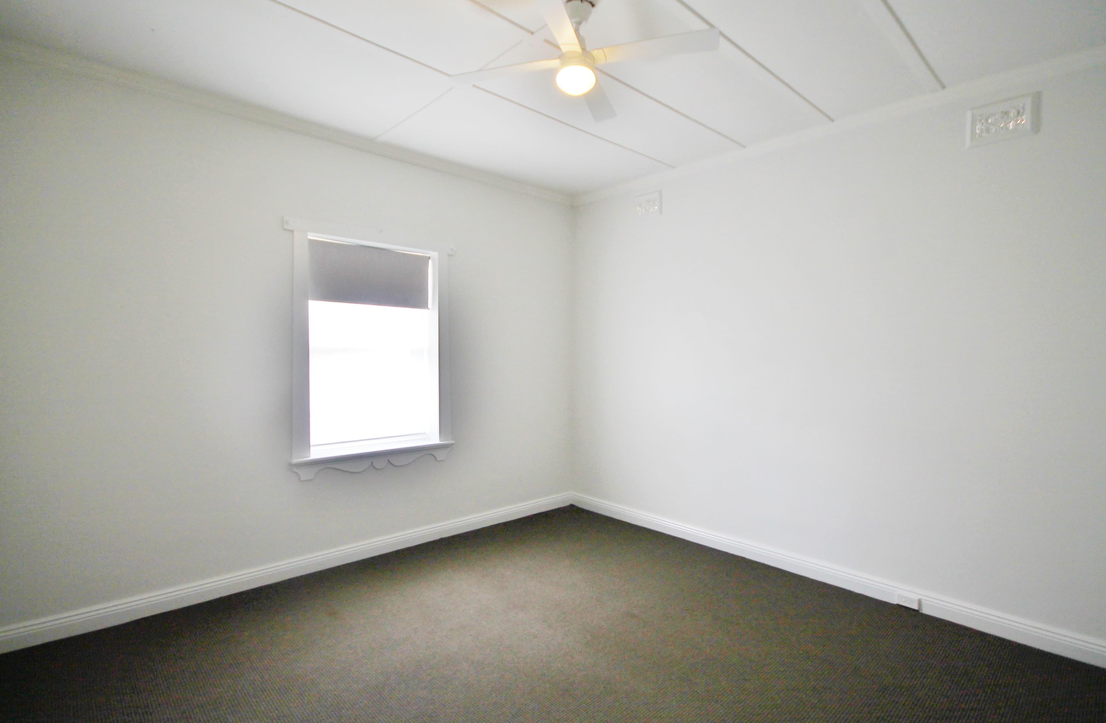 61 Currawong Street, Young - Thumbnail 7