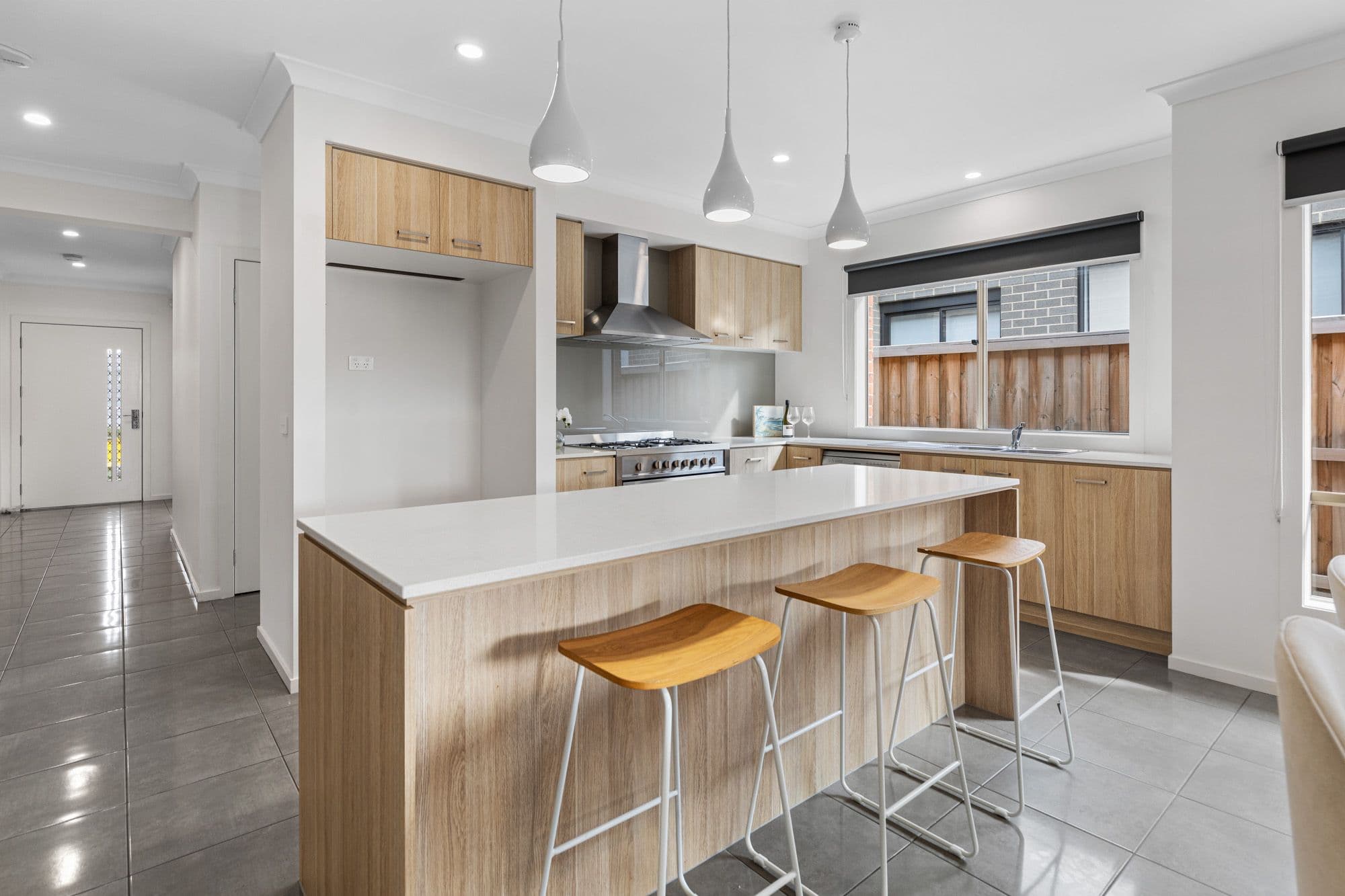 73 Indura Drive, Werribee VIC 3030, Werribee - Thumbnail 2