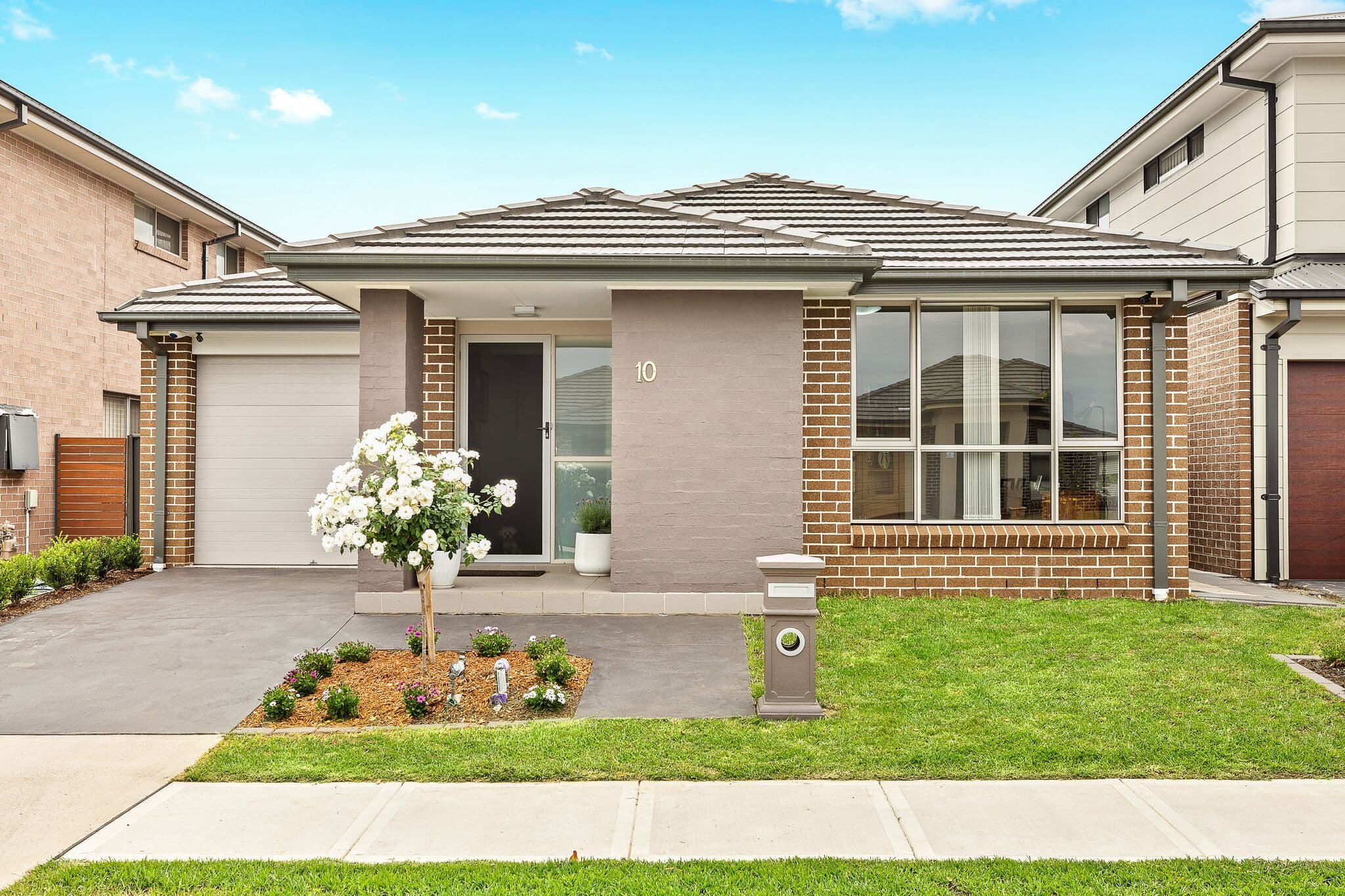 10 Howarth Street, Ropes Crossing - Image 1