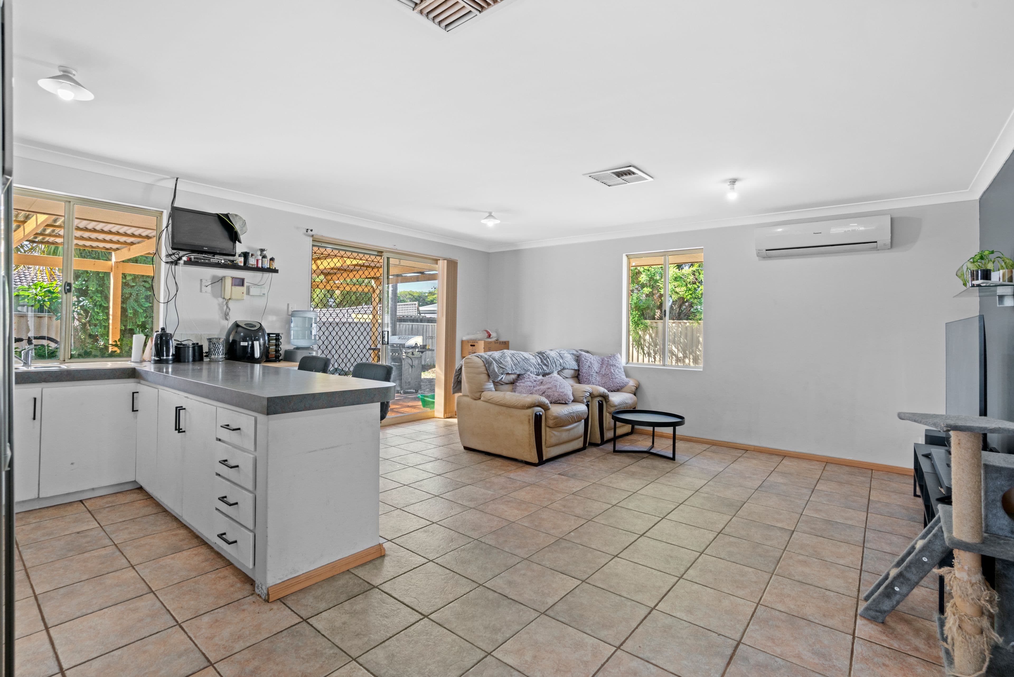 35 Reveley Close, Seville Grove WA 6112, Seville Grove - Thumbnail 6