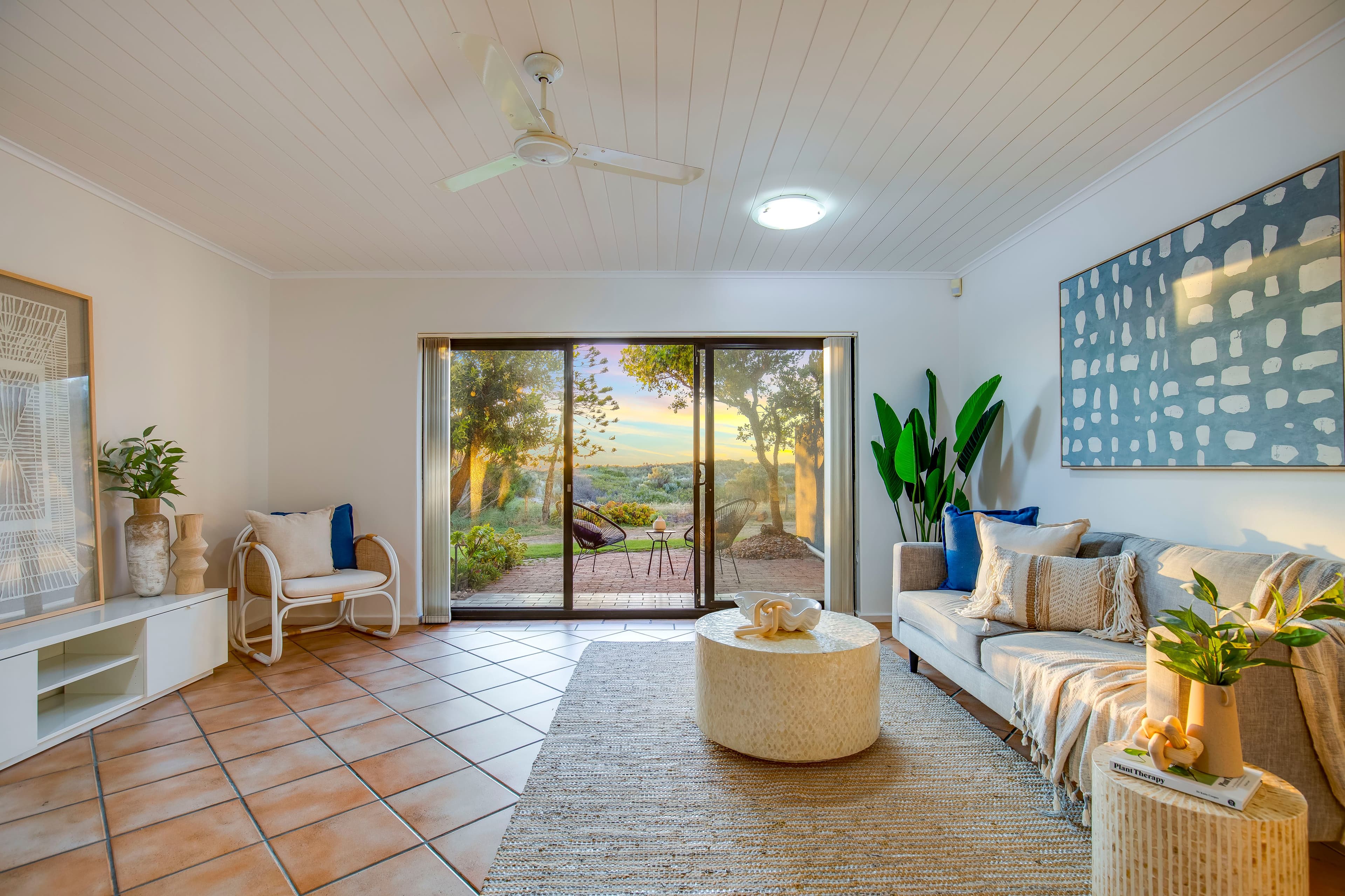 22 Cormorant Court, West Lakes Shore SA 5020, West Lakes Shore - Thumbnail 2